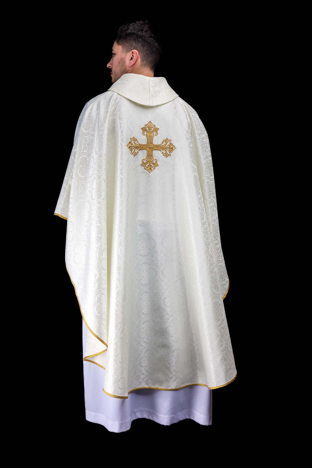 Ecru ornat z krzyżem tkanina żakardowa - SZATYLITURGICZNE.PL