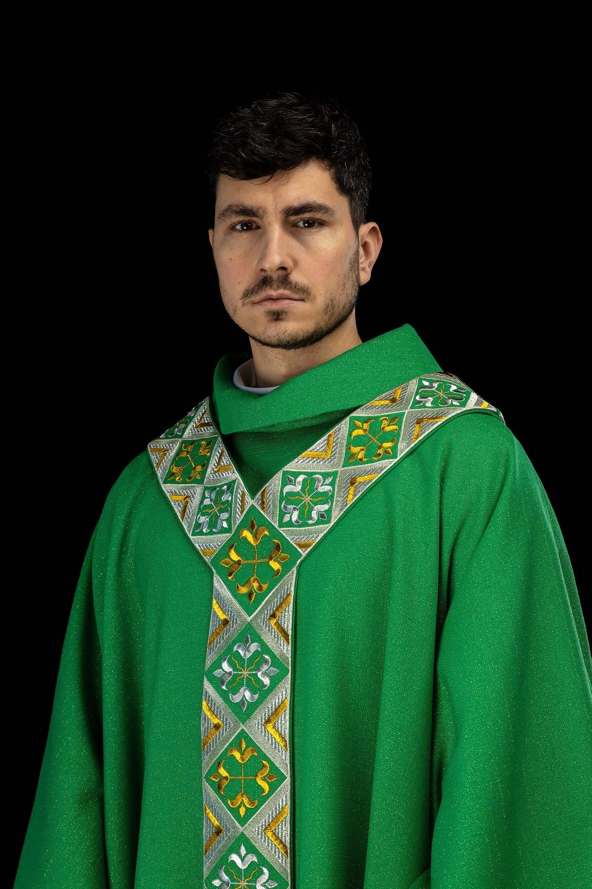 Haftowany pas na ornat w zestawie z ornatem zielony - SZATYLITURGICZNE.PL