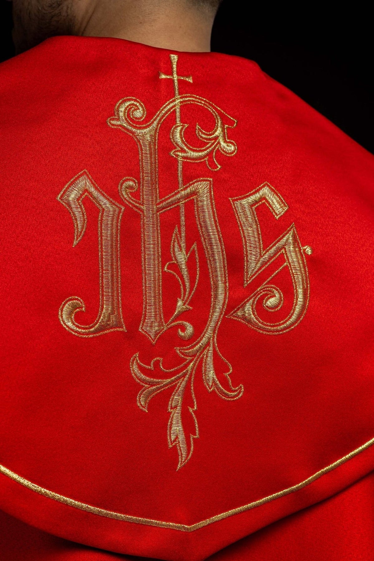 Kapa eucharystyczna monogram IHS Czerwona - SZATYLITURGICZNE.PL