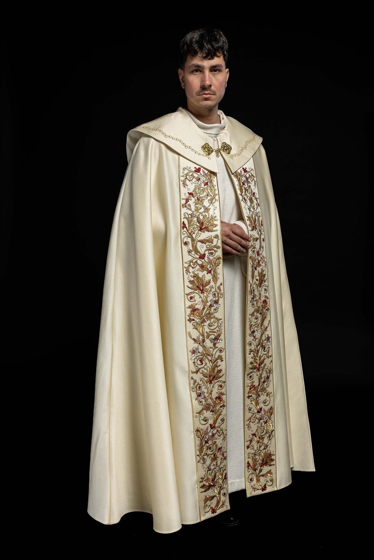 Kapa eucharystyczna monogramem PAX ecru - SZATYLITURGICZNE.PL