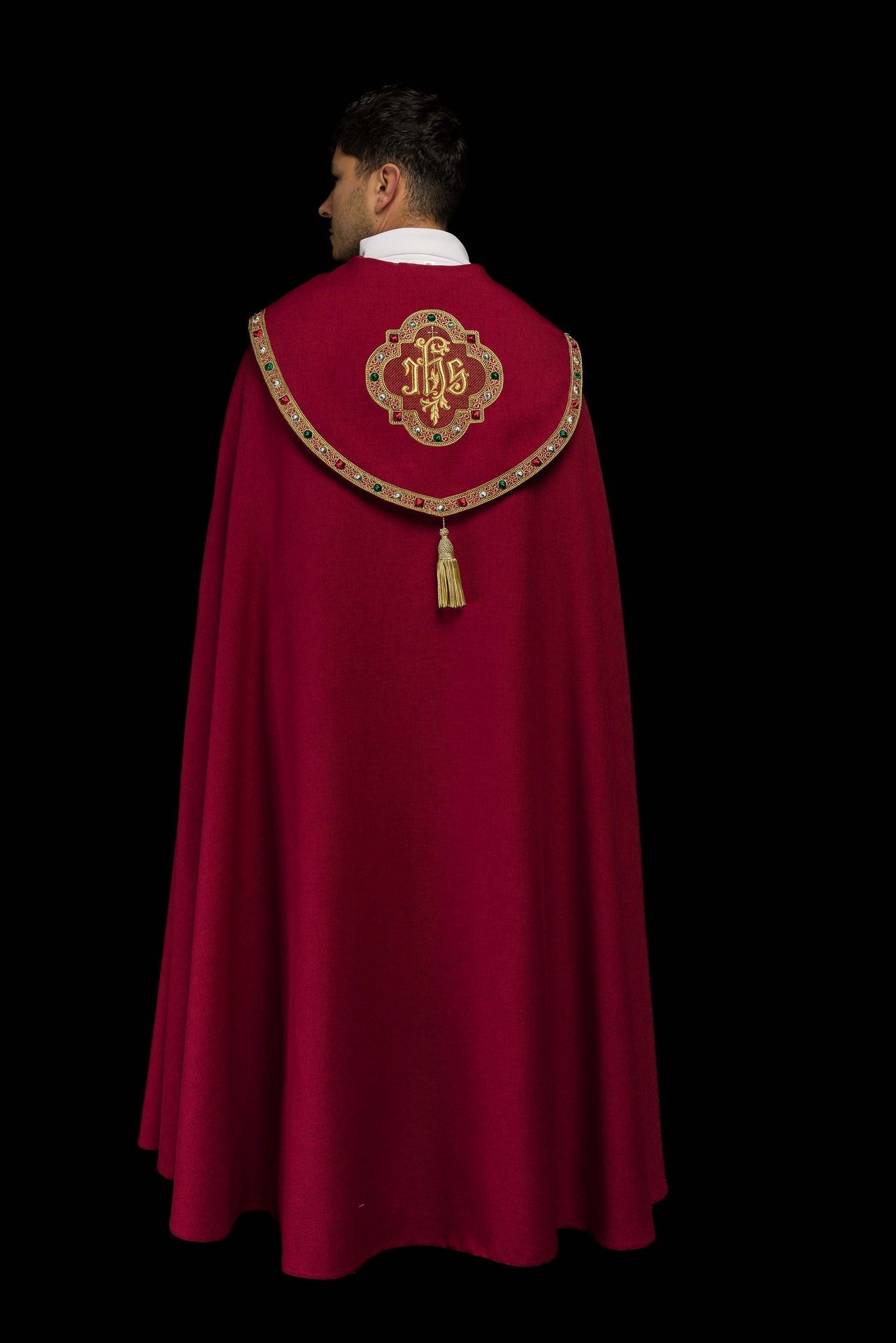 Kapa Liturgiczna Czerwona ze Złotym IHS z Satyny - SZATYLITURGICZNE.PL