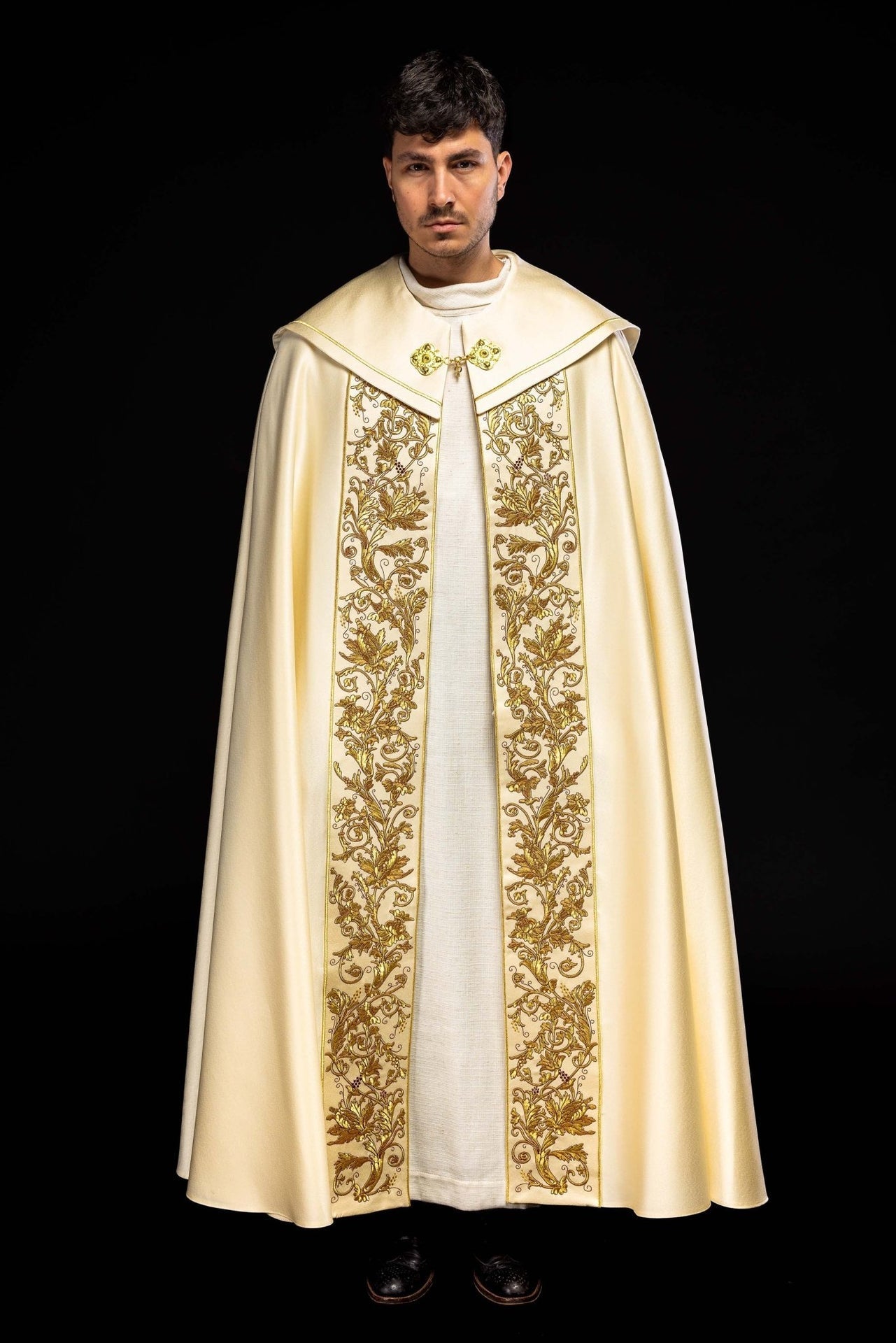Kapa liturgiczna haftowana Kielich ecru - SZATYLITURGICZNE.PL