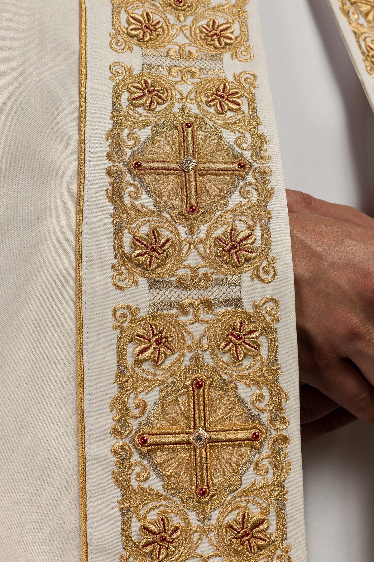 Kapa Liturgiczna Satynowa Złoty Haft IHS 150cm + Stuła - SZATYLITURGICZNE.PL