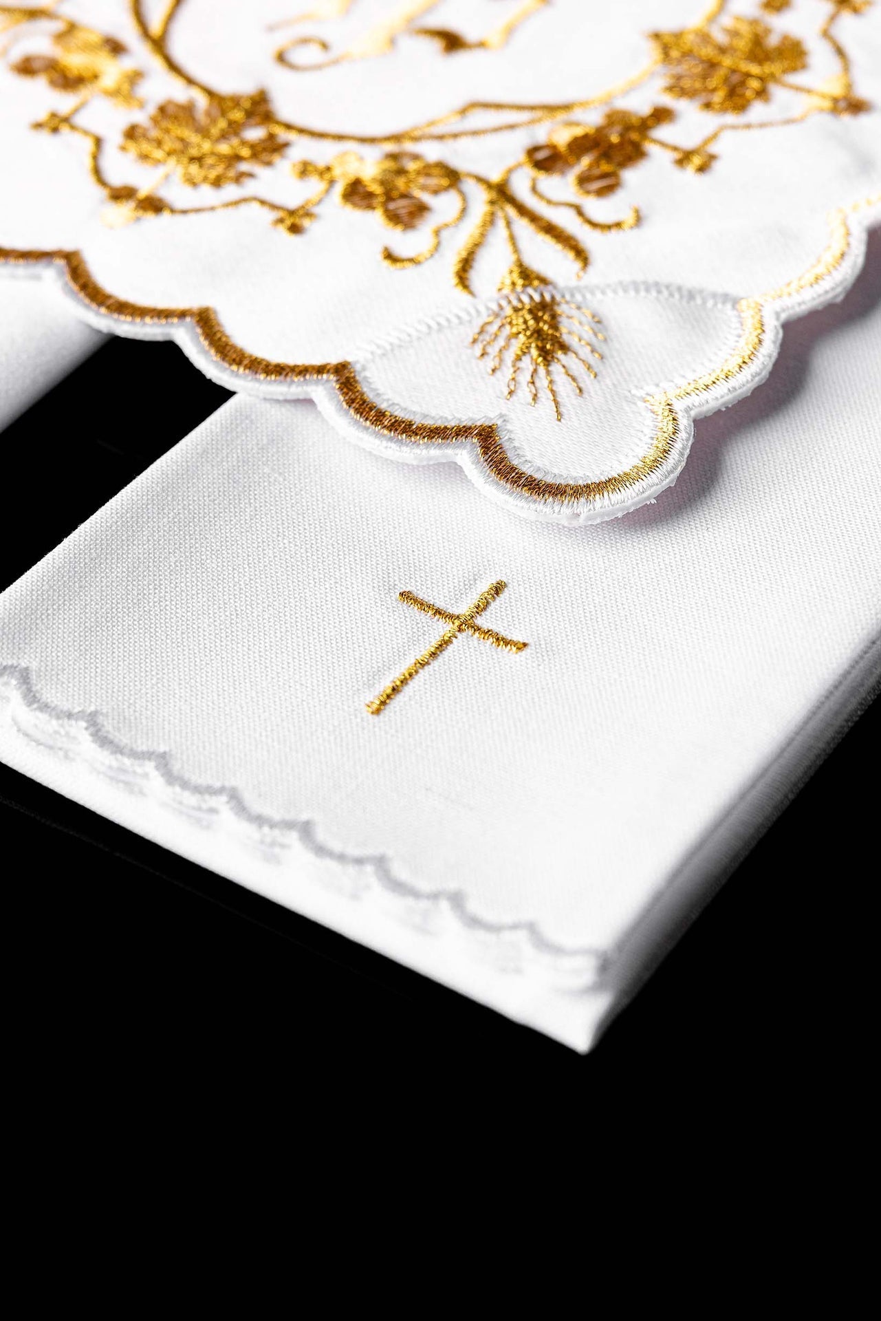 Komplet kielichowy haftowany z motywem IHS biały - SZATYLITURGICZNE.PL