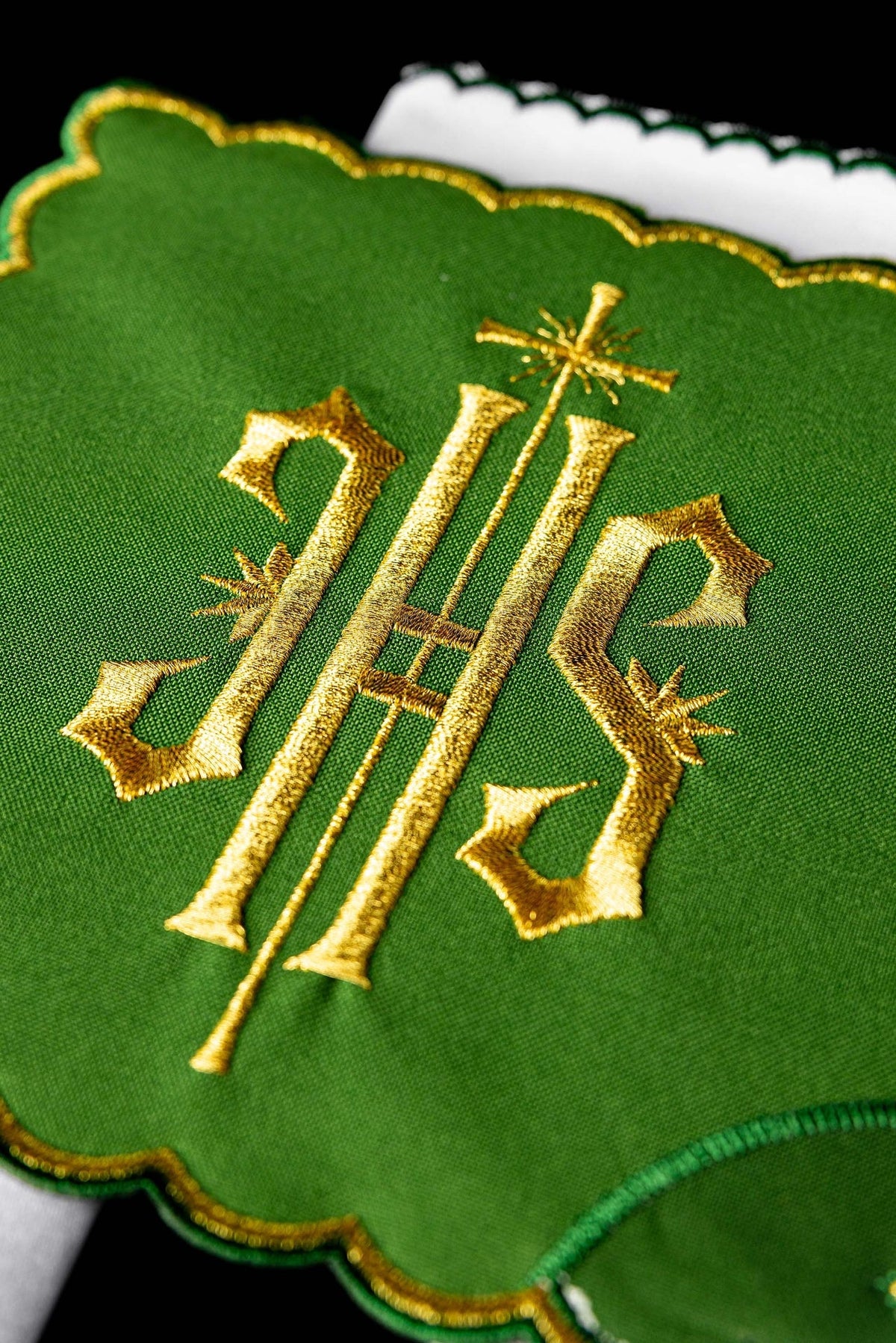 Komplet Kielichowy IHS Zielony - Haftowany Złotą Nicią - SZATYLITURGICZNE.PL