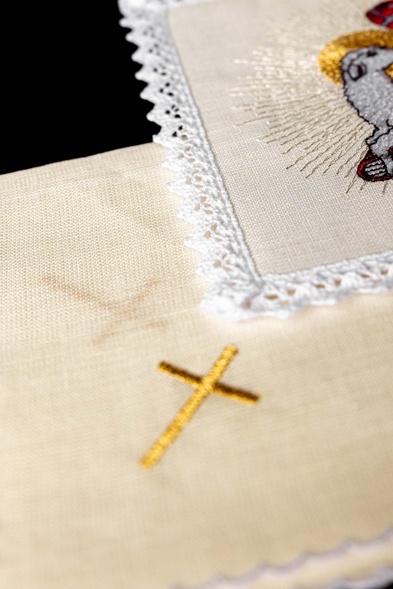Lniana Bielizna Kielichowa Baranek Boży - Złoty Haft - SZATYLITURGICZNE.PL