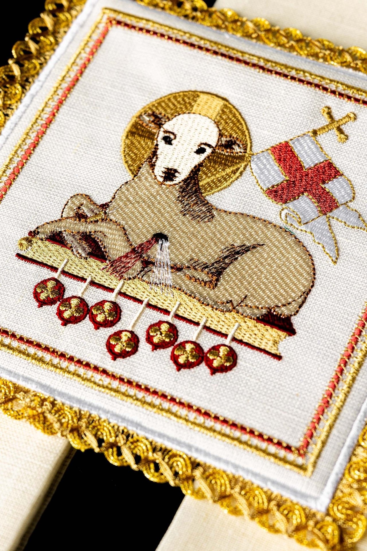 Lniany Komplet Kielichowy Baranek - Palka, Korporał, Puryfikaterz - SZATYLITURGICZNE.PL
