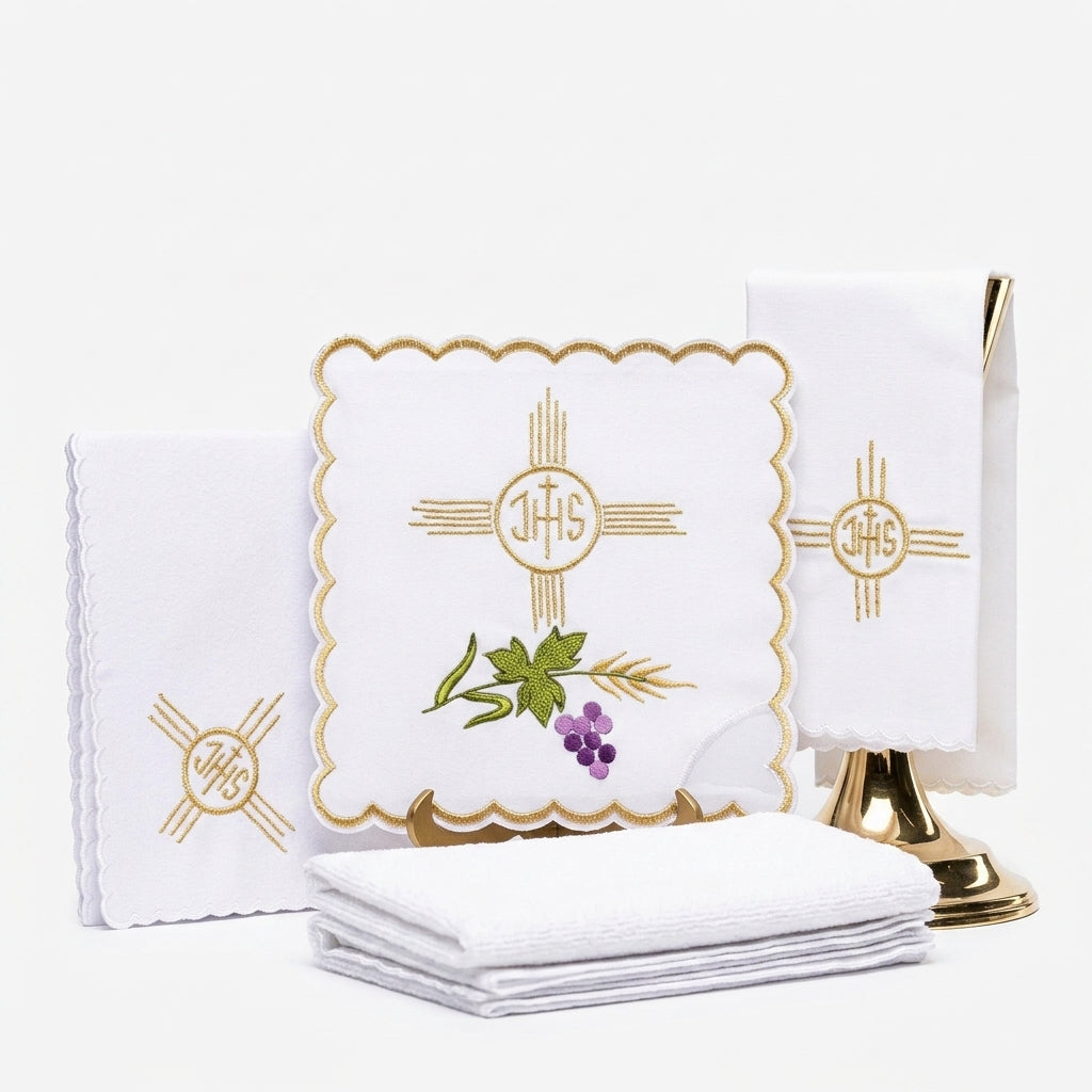 Liturgical altar linens set (Bielizna kielichowa) — Background Removal | Generated by Modelize