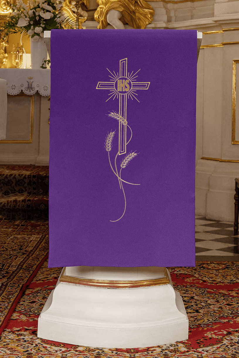 Nakrycie na Lektorium Fioletowe Haft Krzyż IHS - Liturgia Kościoła - SZATYLITURGICZNE.PL