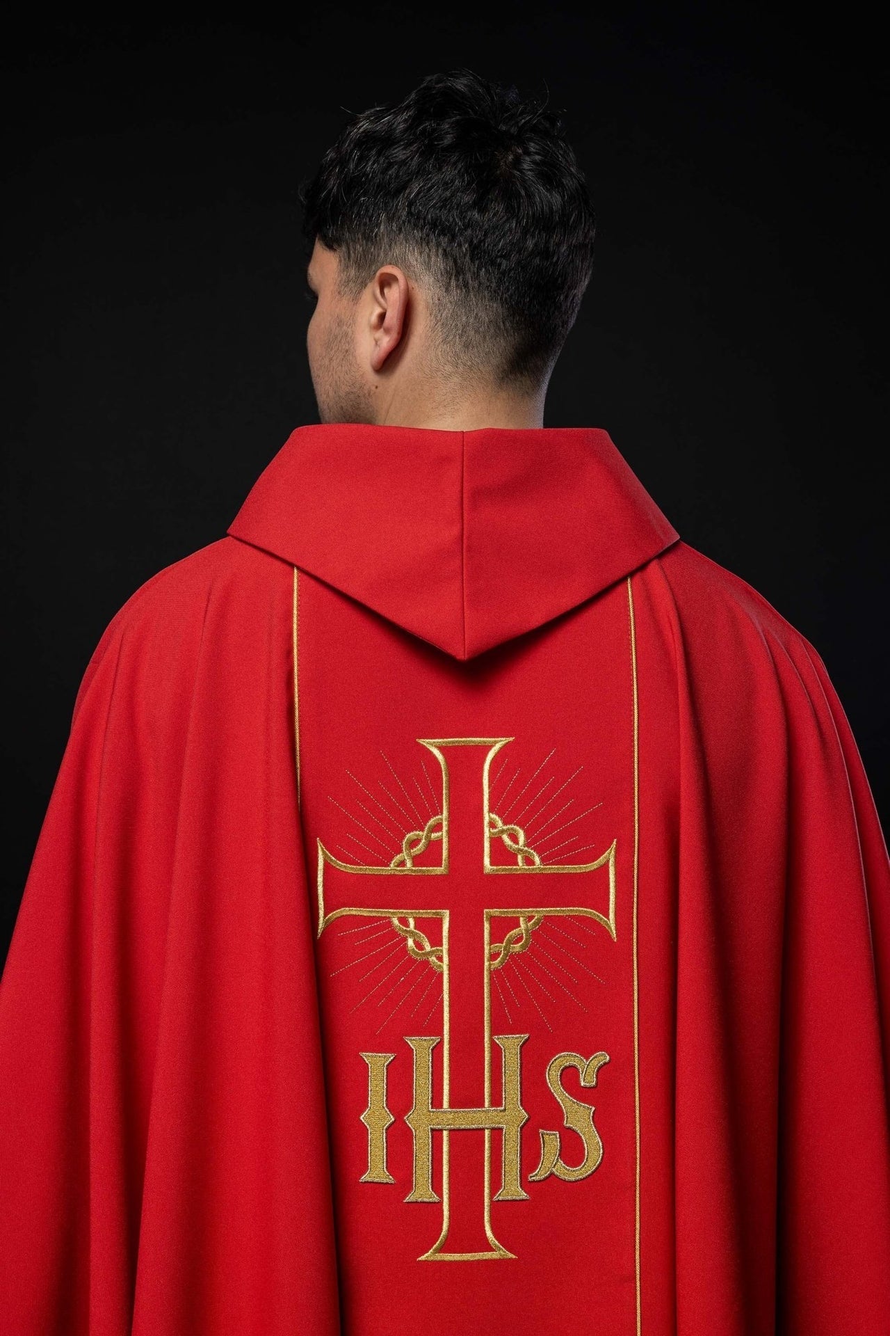 Ornat Czerwony IHS i Kłosy Złoty Pas - Szaty Liturgiczne - SZATYLITURGICZNE.PL