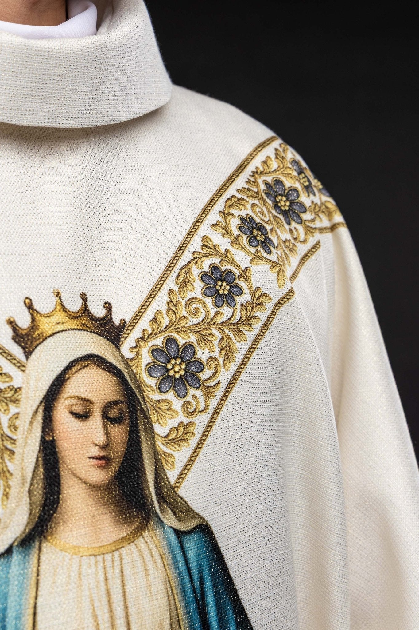 Ornat drukowany z wizerunkiem Matki Bożej Niepokalanej - SZATYLITURGICZNE.PL