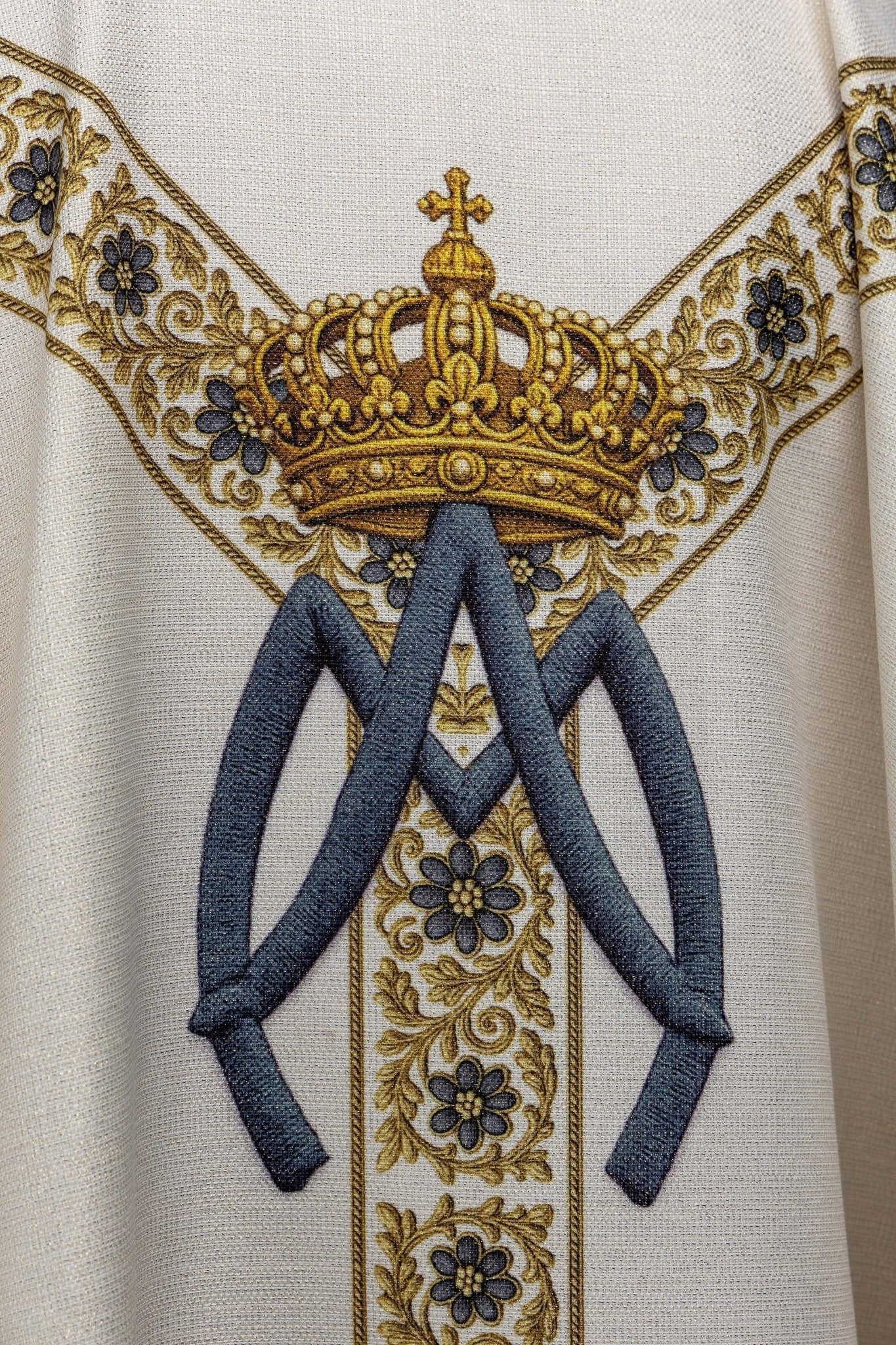 Ornat drukowany z wizerunkiem Matki Bożej z Lourdes - SZATYLITURGICZNE.PL