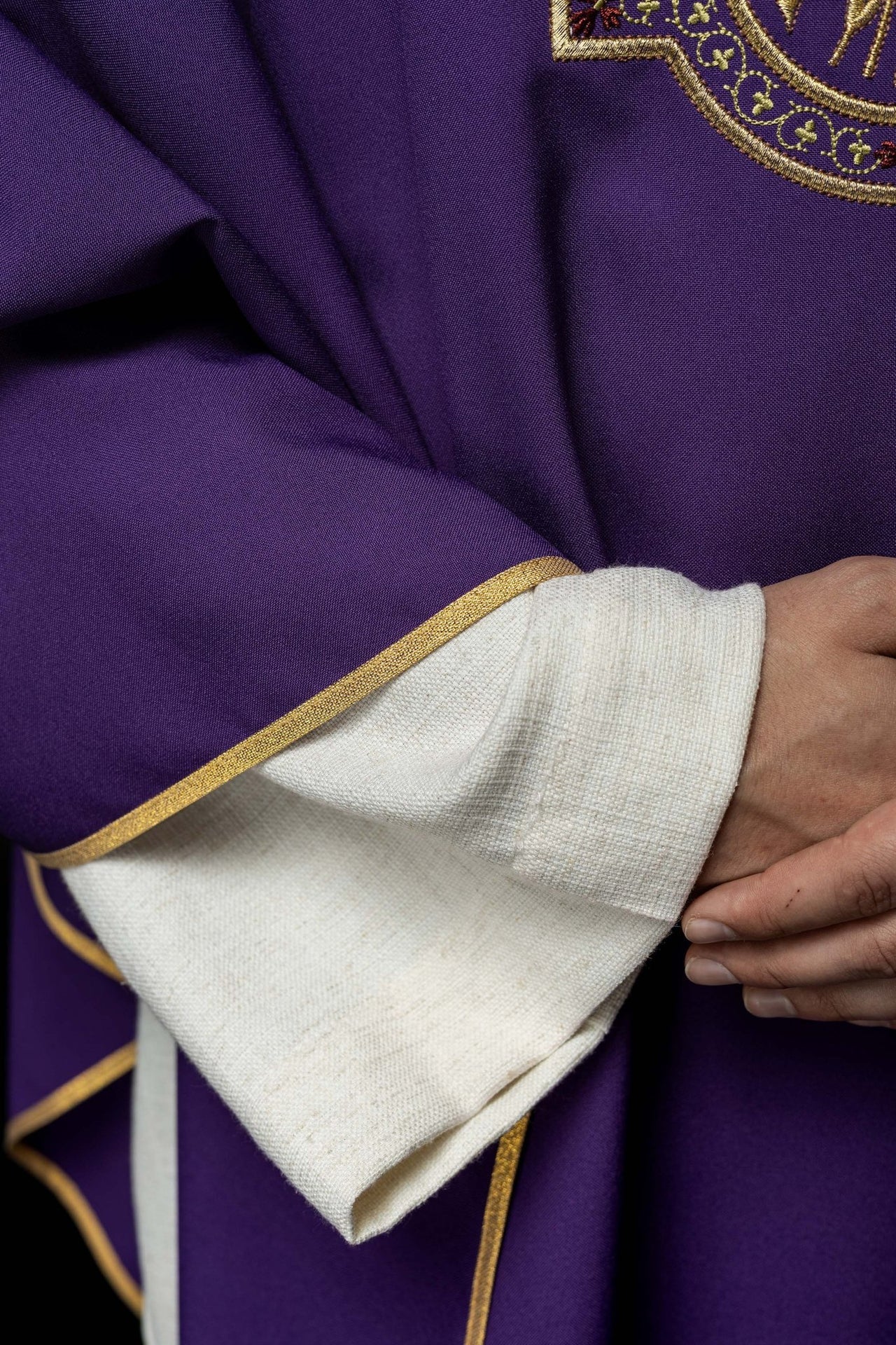 Ornat Fioletowy IHS PAX Haft Komputerowy Elanwełna Stuła - SZATYLITURGICZNE.PL