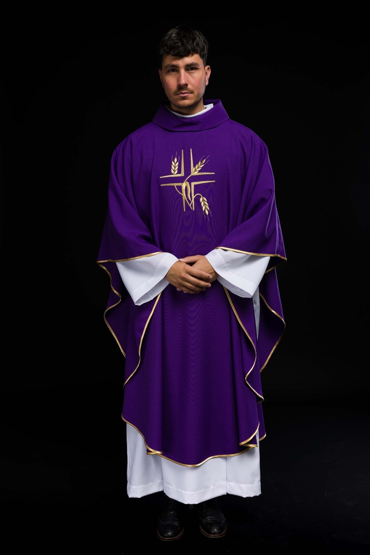 Ornat Fioletowy z Haftem Krzyża i Kłosów - Szaty Liturgiczne - SZATYLITURGICZNE.PL