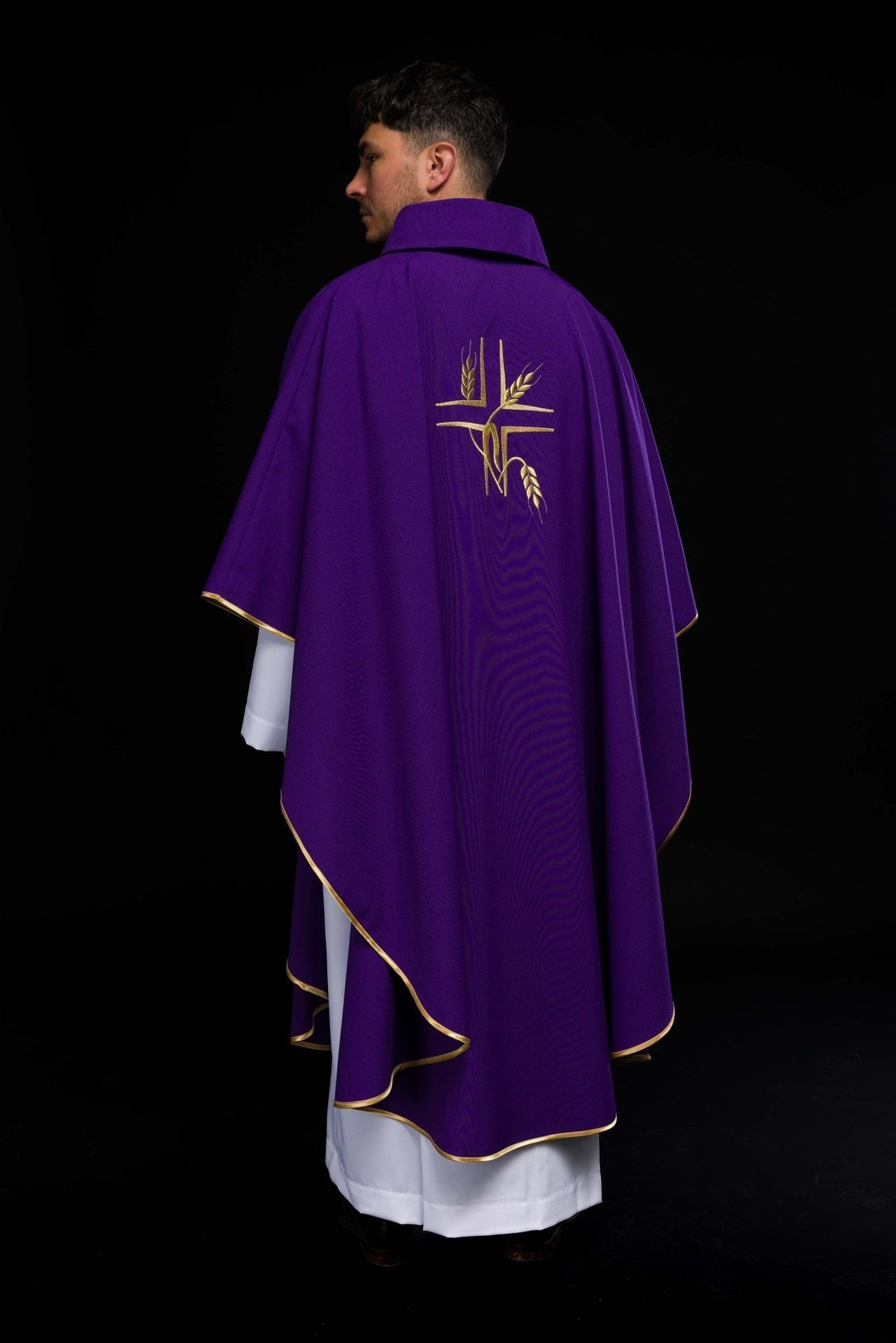 Ornat Fioletowy z Haftem Krzyża i Kłosów - Szaty Liturgiczne - SZATYLITURGICZNE.PL