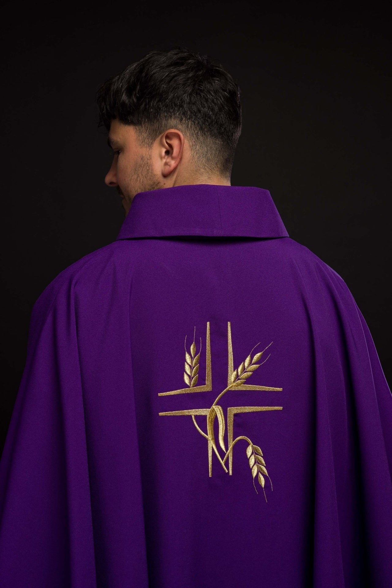 Ornat Fioletowy z Haftem Krzyża i Kłosów - Szaty Liturgiczne - SZATYLITURGICZNE.PL