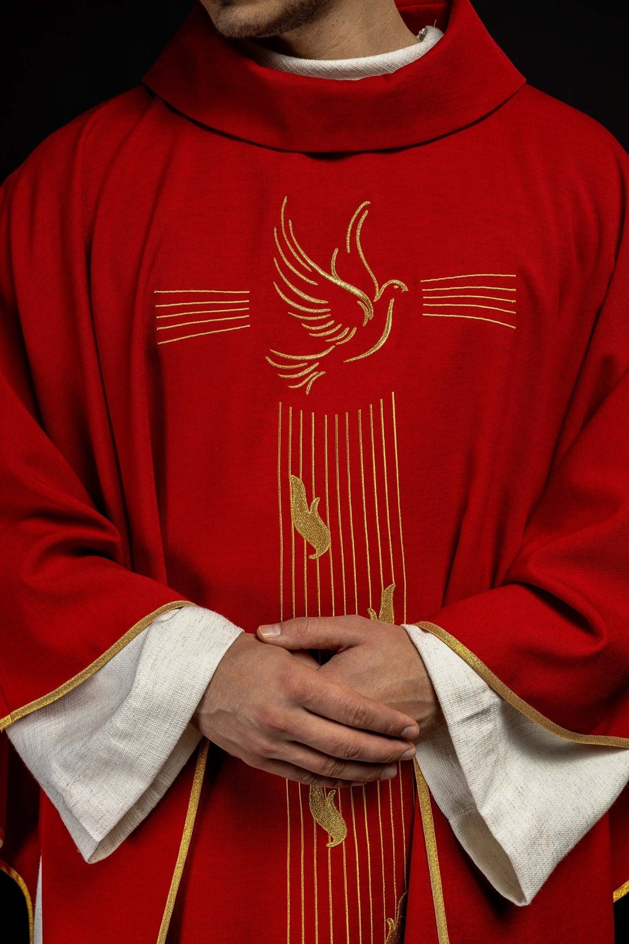 Ornat Liturgiczny Czerwony Duch Święty - Złota Lamówka, Stuła - SZATYLITURGICZNE.PL