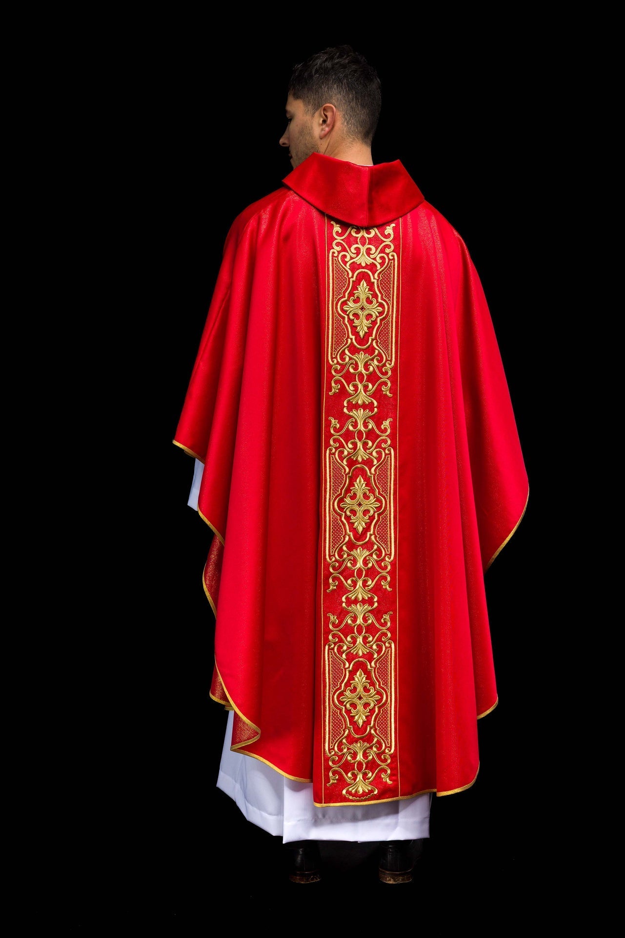 Ornat Liturgiczny Czerwony Haftowany Złotem - Motyw Eucharystyczny - SZATYLITURGICZNE.PL