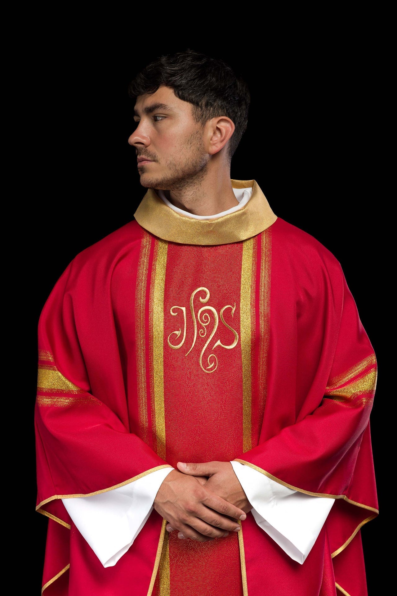 Ornat Liturgiczny Czerwony IHS Złocony - Polski Producent - SZATYLITURGICZNE.PL