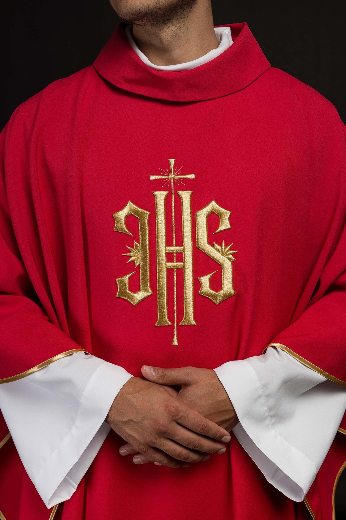 Ornat Liturgiczny Czerwony IHS Złoty Haft - Elanowełna Polska Produkcja - SZATYLITURGICZNE.PL
