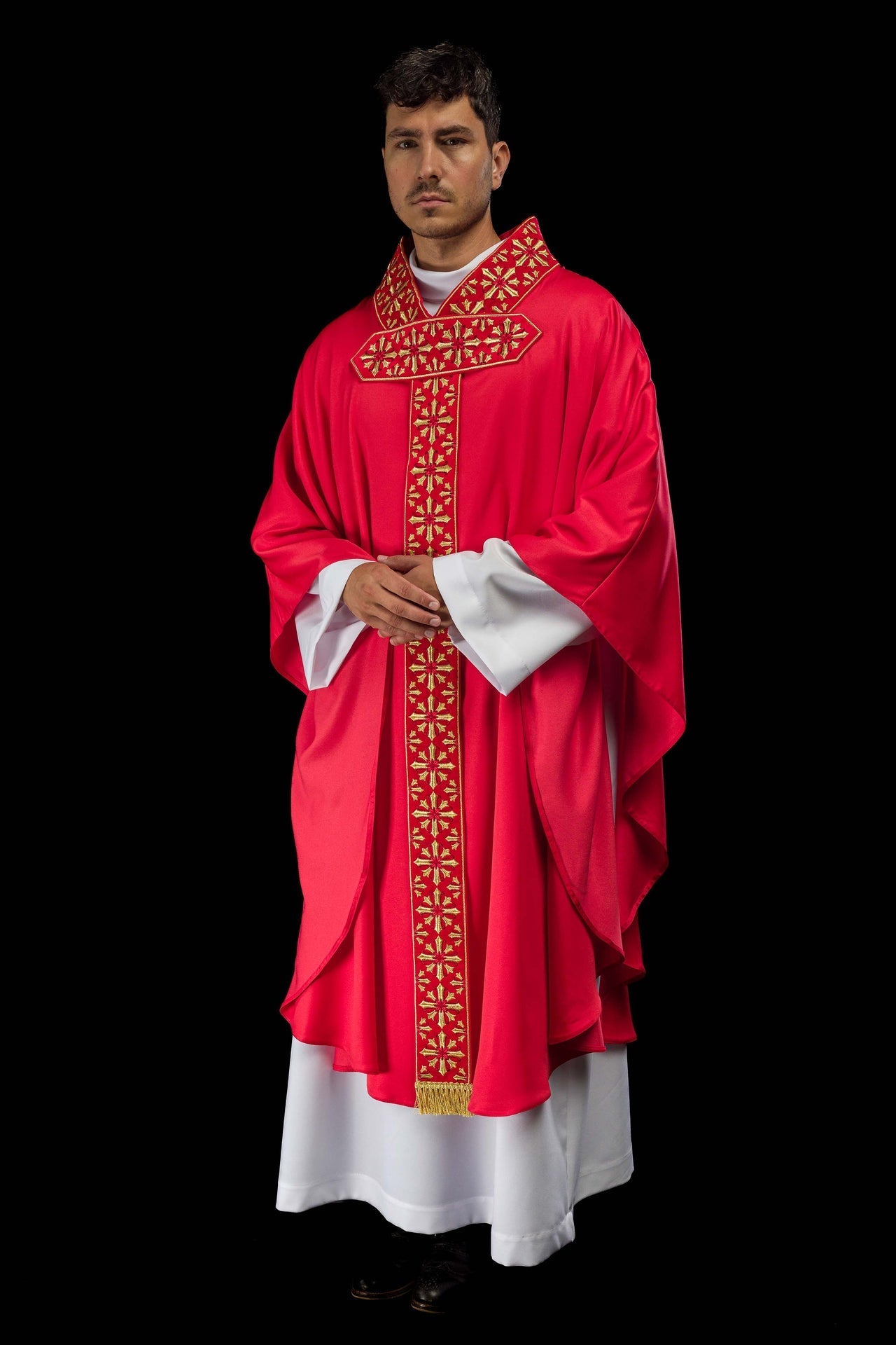 Ornat Liturgiczny Czerwony z Haftem Eucharystycznym i Złotymi Krzyżami - SZATYLITURGICZNE.PL