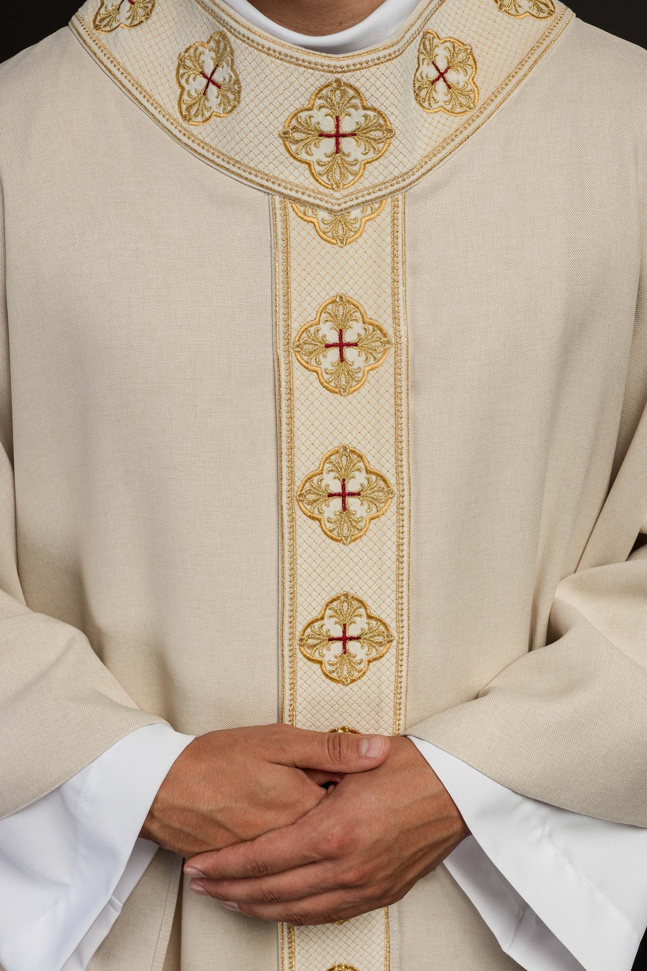 Ornat Liturgiczny Ecru Haft Krzyże - Stuła w Komplecie, Polska Produkcja - SZATYLITURGICZNE.PL