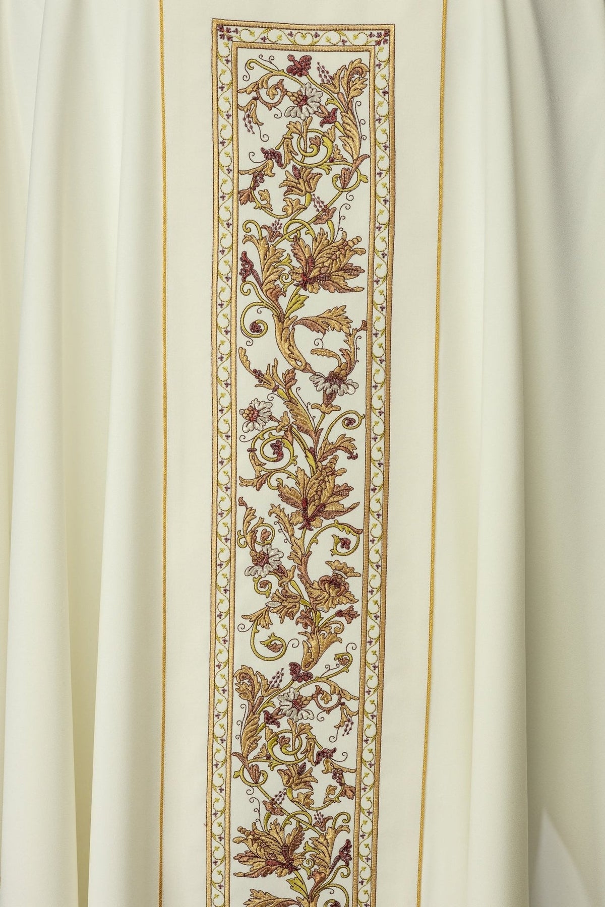 Ornat Liturgiczny Ecru IHS - Złota Lamówka, Elegancki Haft - SZATYLITURGICZNE.PL