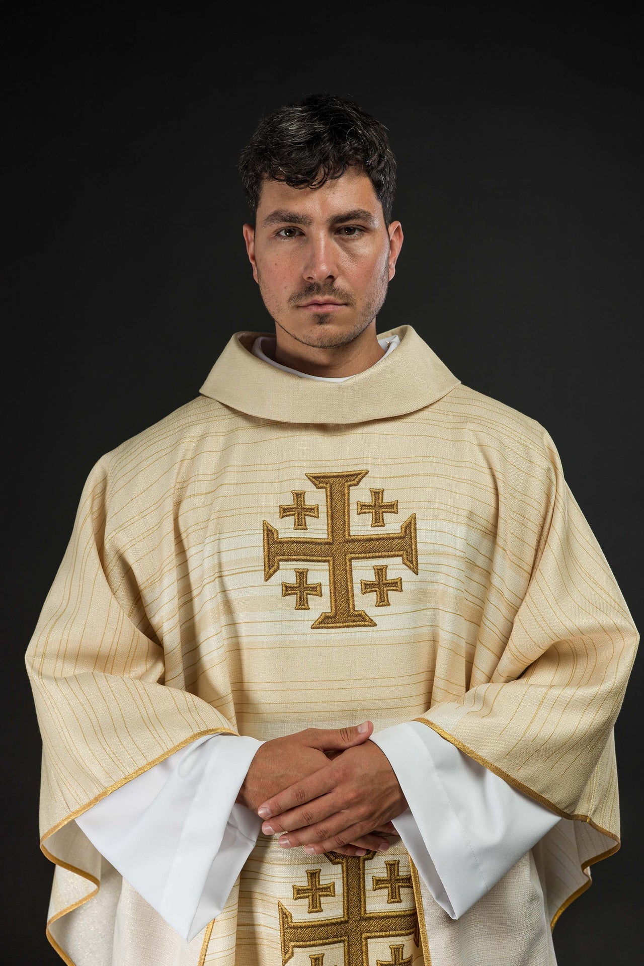 Ornat Liturgiczny Ecru Krzyż Jerozolimski - Polski Producent - SZATYLITURGICZNE.PL