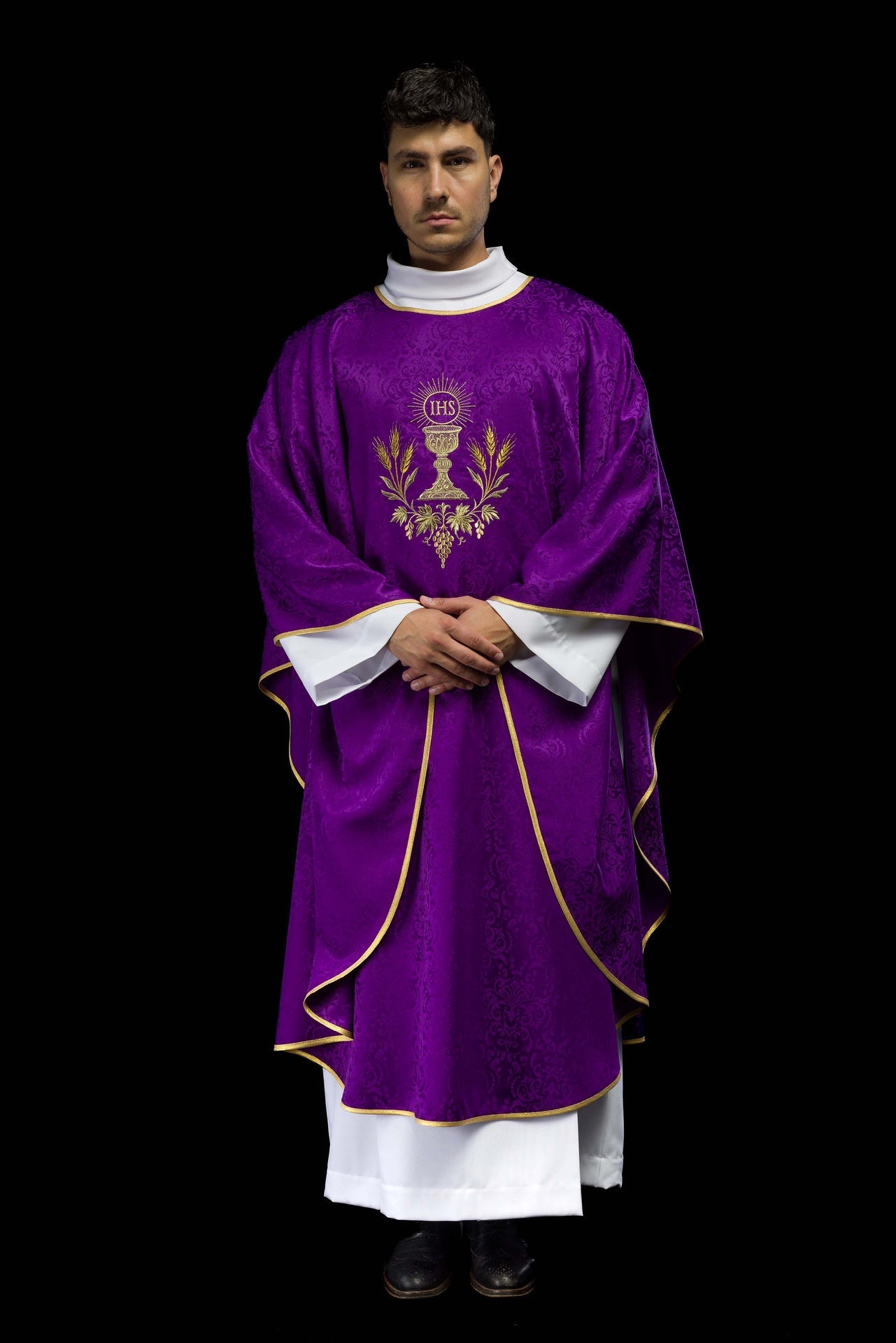 Ornat Liturgiczny Fioletowy Kielich Hostia Żakard - IHS Złota Nitka - SZATYLITURGICZNE.PL