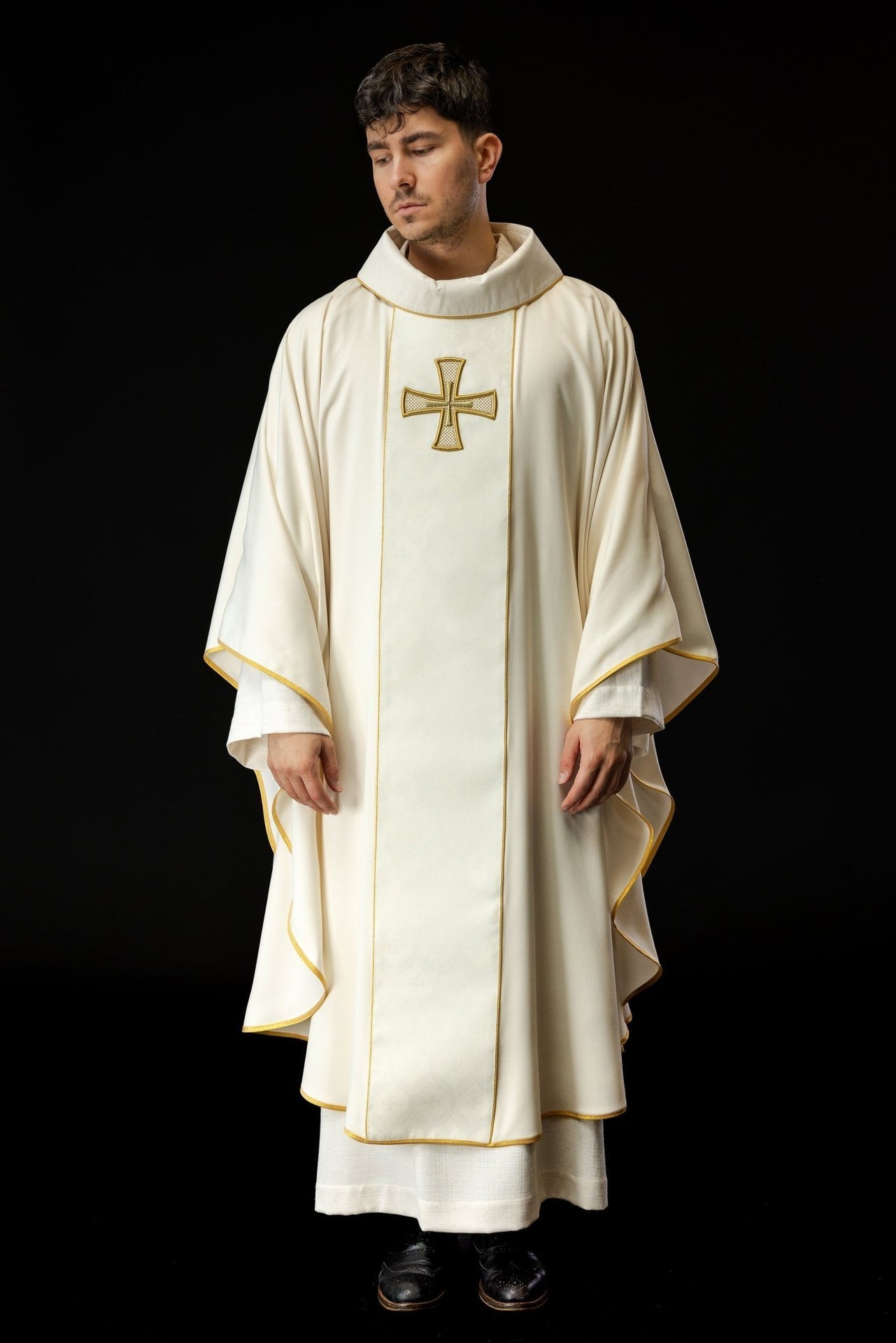 Ornat Liturgiczny Haftowany Krzyż Złota Lamówka - Poliester PE - SZATYLITURGICZNE.PL