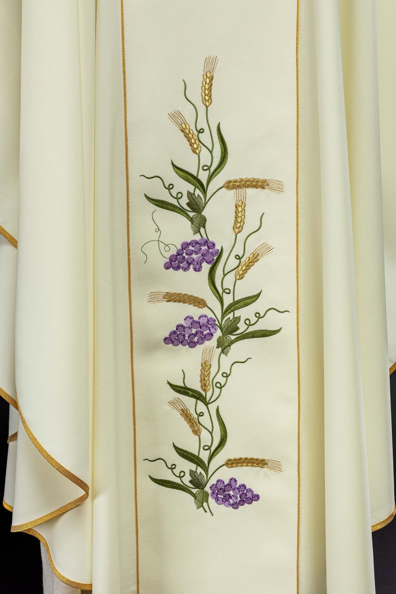 Ornat Liturgiczny IHS Winogrona i Kłosy Złota Lamówka - SZATYLITURGICZNE.PL