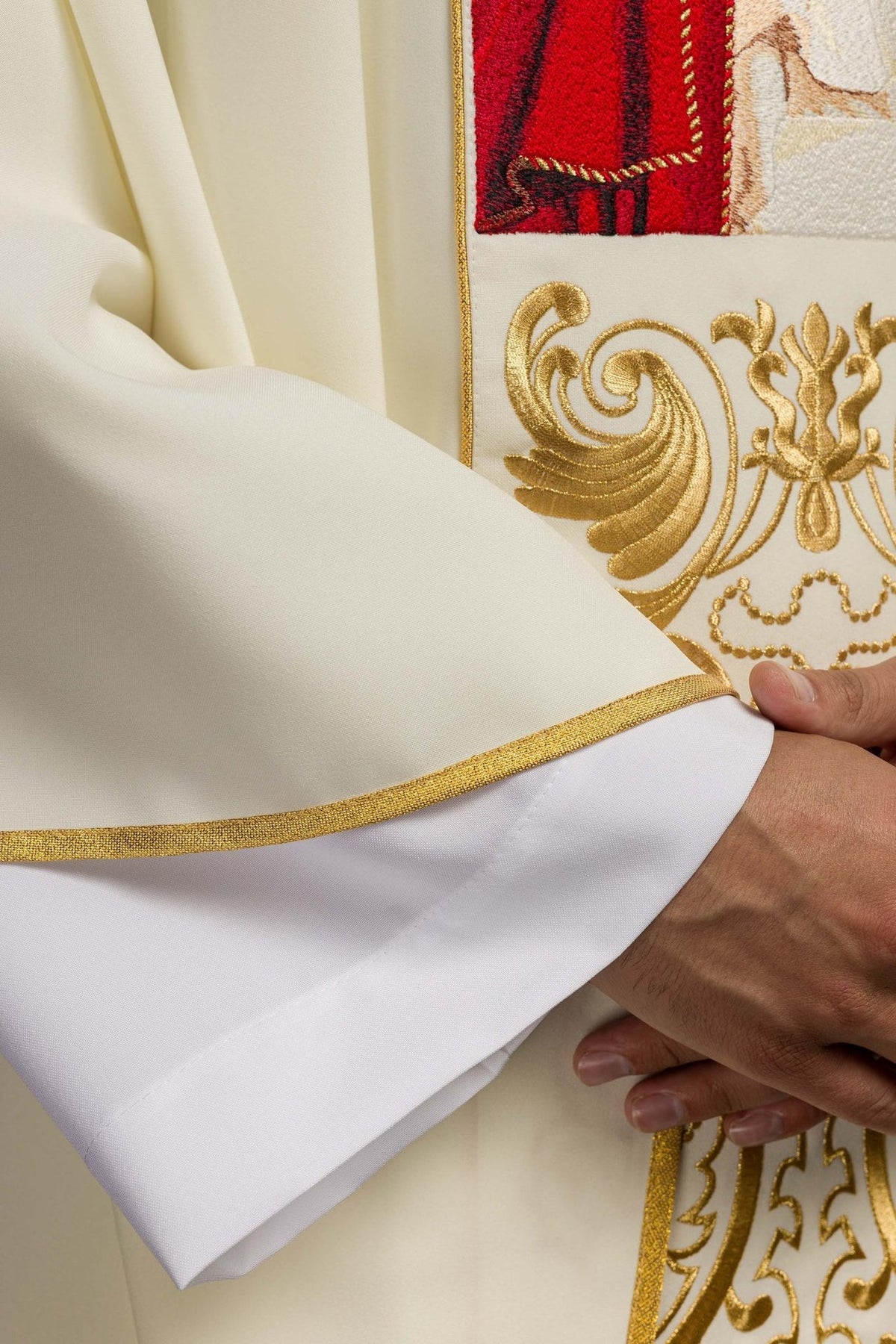 Ornat Liturgiczny Jan Paweł II Haftowany - Polski Producent - SZATYLITURGICZNE.PL