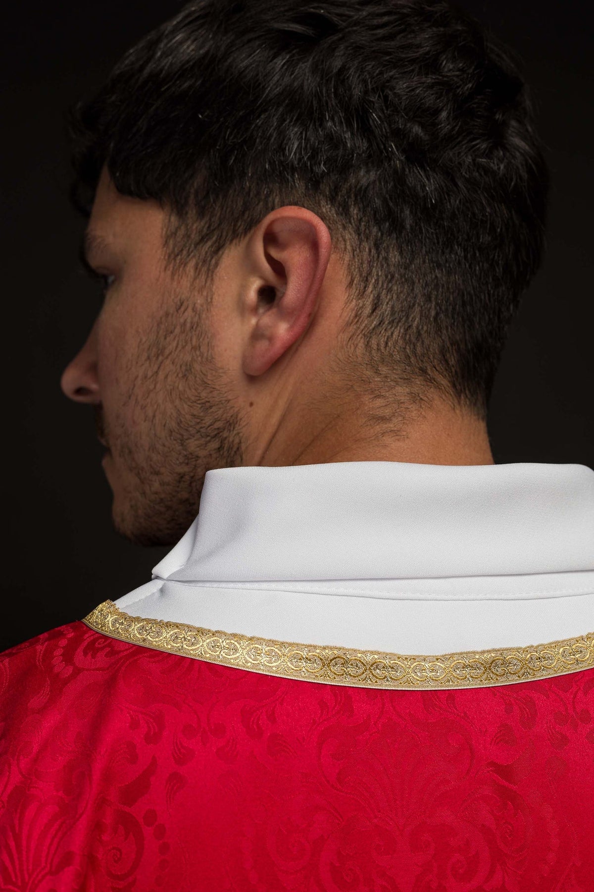 Ornat Liturgiczny z Duchem Świętym Żakard Ecru/Czerwony + Stuła - SZATYLITURGICZNE.PL