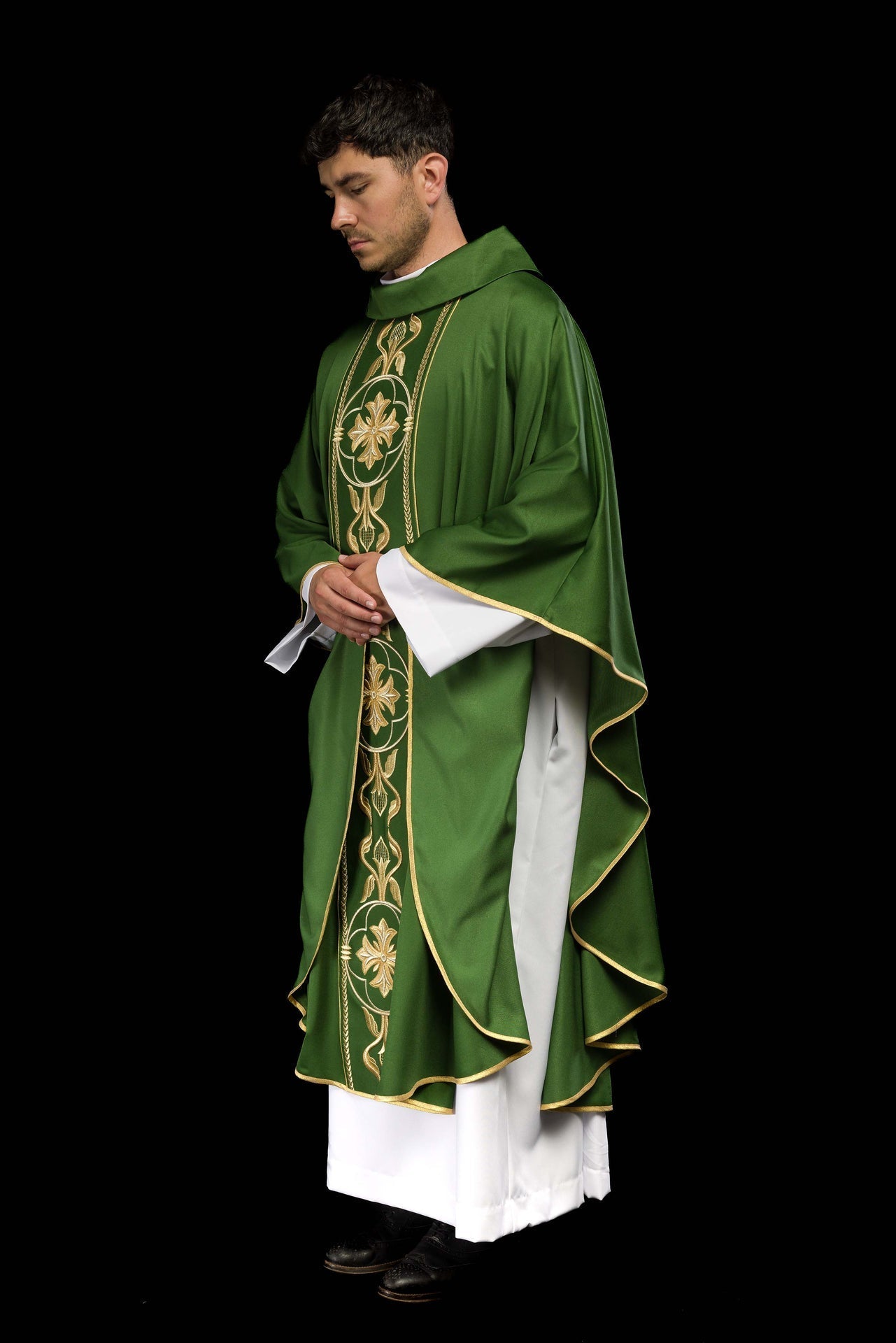 Ornat Liturgiczny Zielony Haftowany Rozeta - Polski Producent - SZATYLITURGICZNE.PL