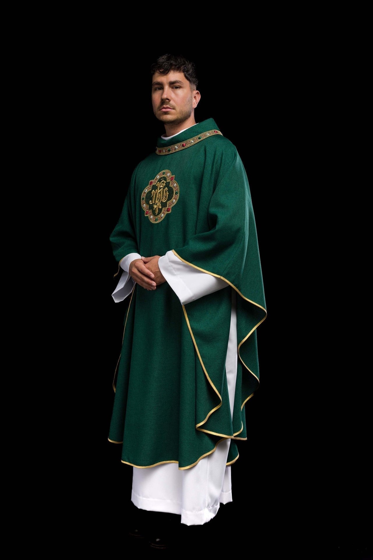 Ornat Liturgiczny Zielony IHS - Bogato Haftowany Pas i Lamówka - SZATYLITURGICZNE.PL