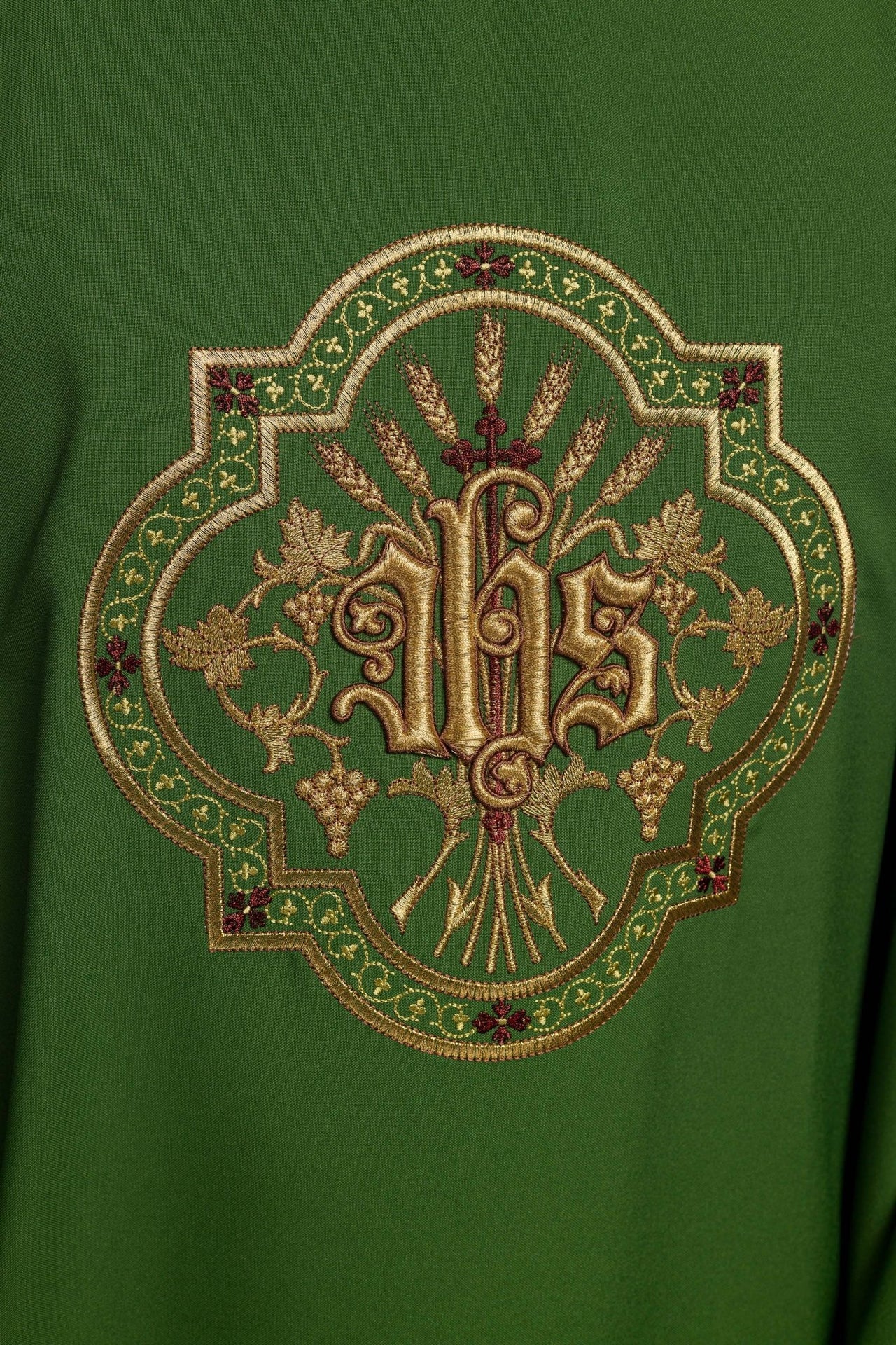 Ornat Liturgiczny Zielony IHS PAX - Haftowany Symbol Pokoju - SZATYLITURGICZNE.PL