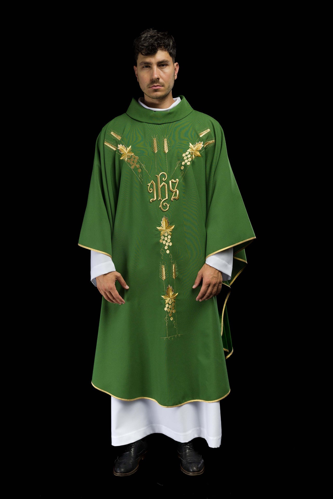 Ornat Liturgiczny Zielony IHS Winogrona Złoty Haft - SZATYLITURGICZNE.PL