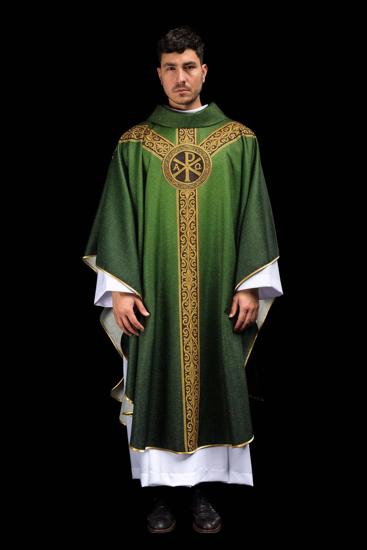 Ornat Liturgiczny Zielony Pax ze Złotym Nadrukiem - Elegancki - SZATYLITURGICZNE.PL