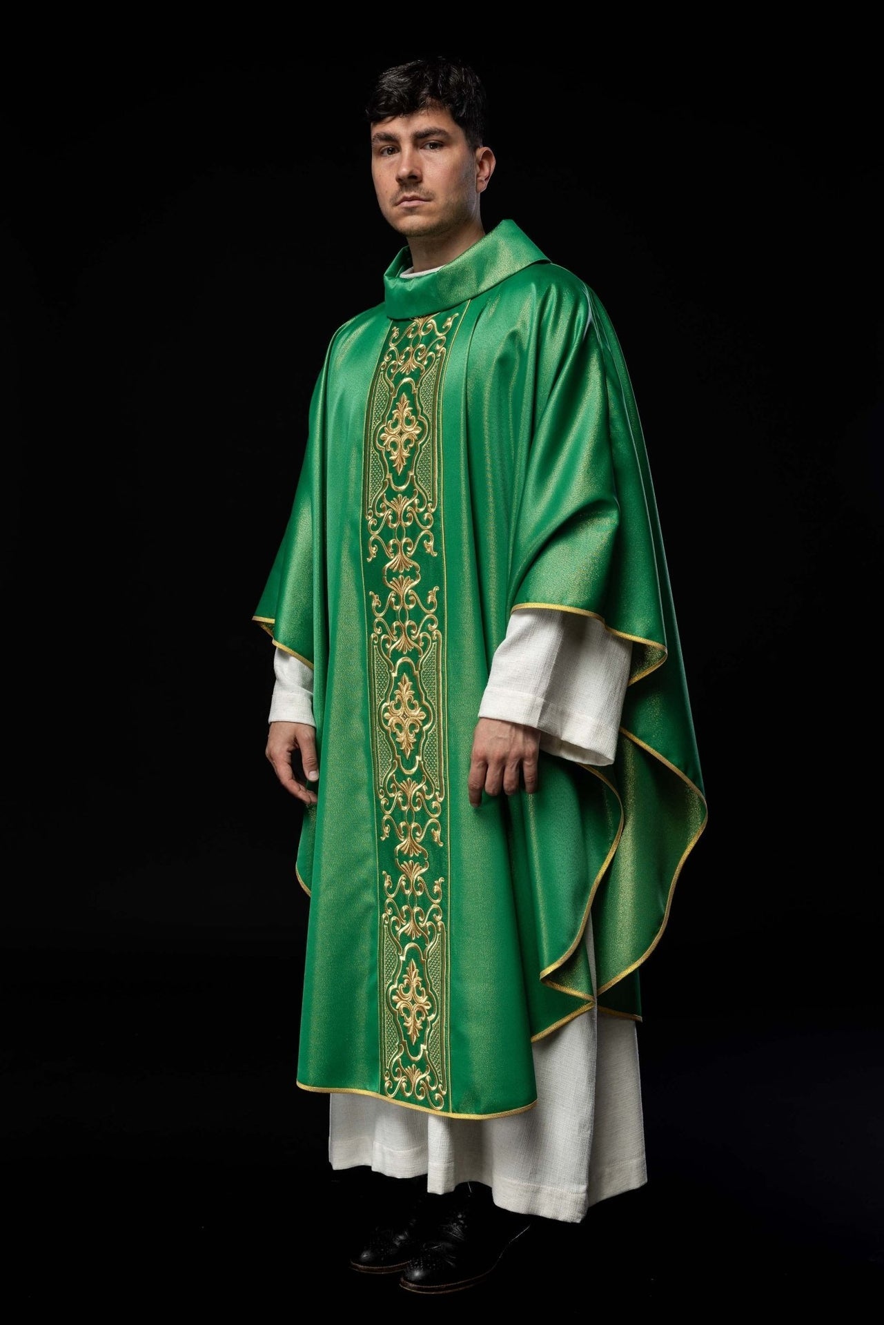 Ornat Liturgiczny Zielony z Haftem Eucharystycznym - Złote Nici - SZATYLITURGICZNE.PL