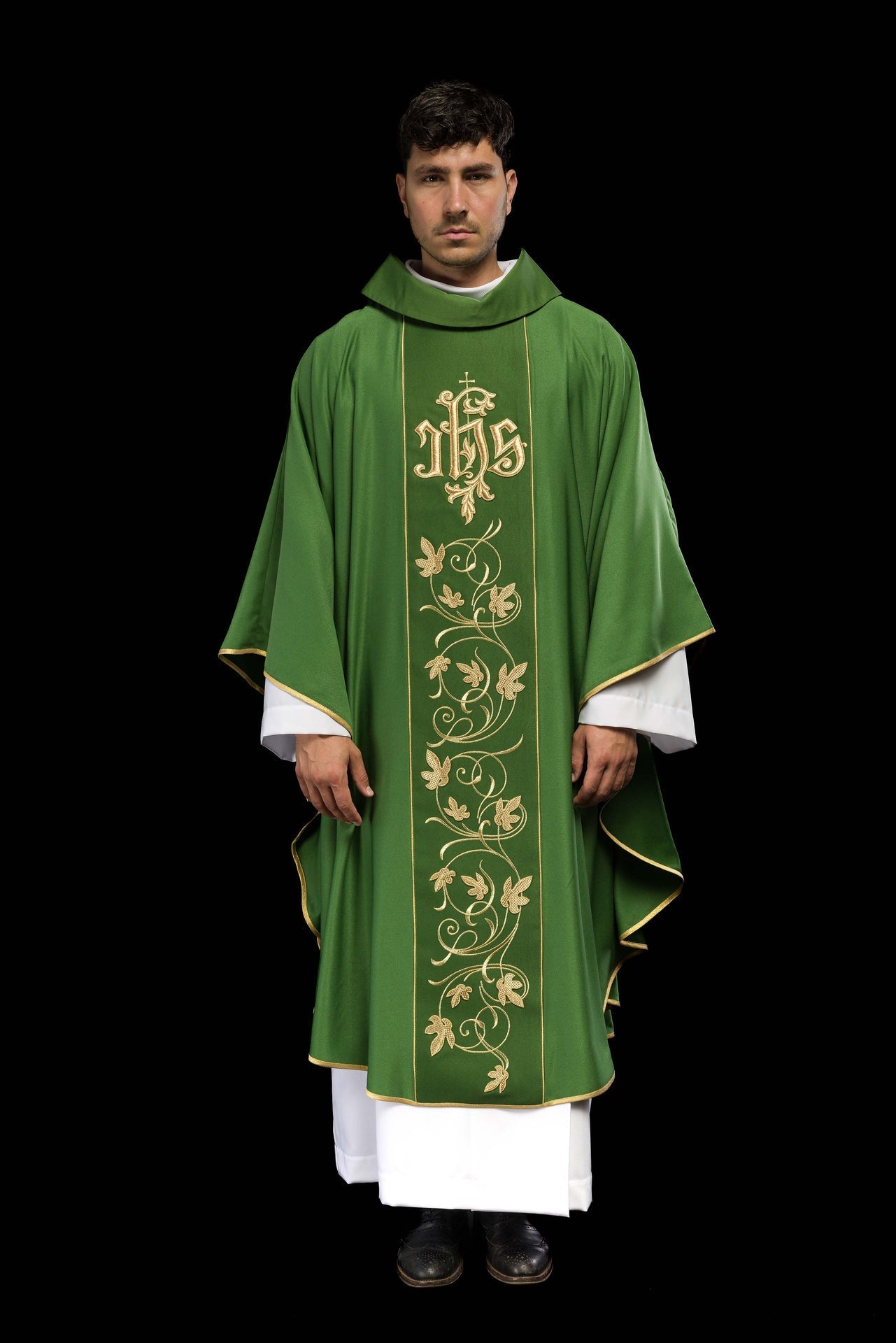 Ornat Liturgiczny Zielony z Haftem Florystycznym IHS - Polska Produkcja - SZATYLITURGICZNE.PL