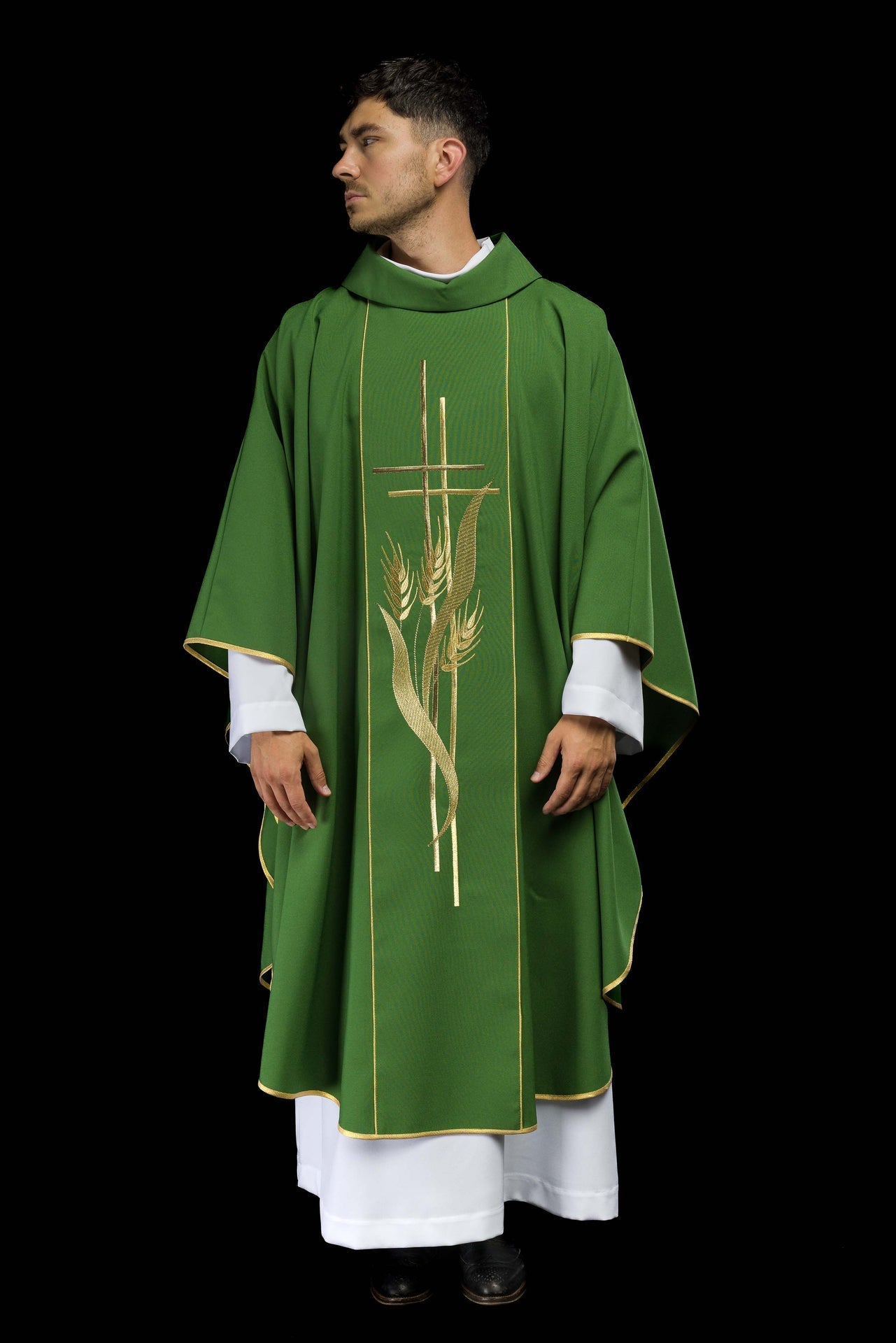 Ornat Liturgiczny Zielony z Haftem Krzyża i Kłosów - Elegancki - SZATYLITURGICZNE.PL