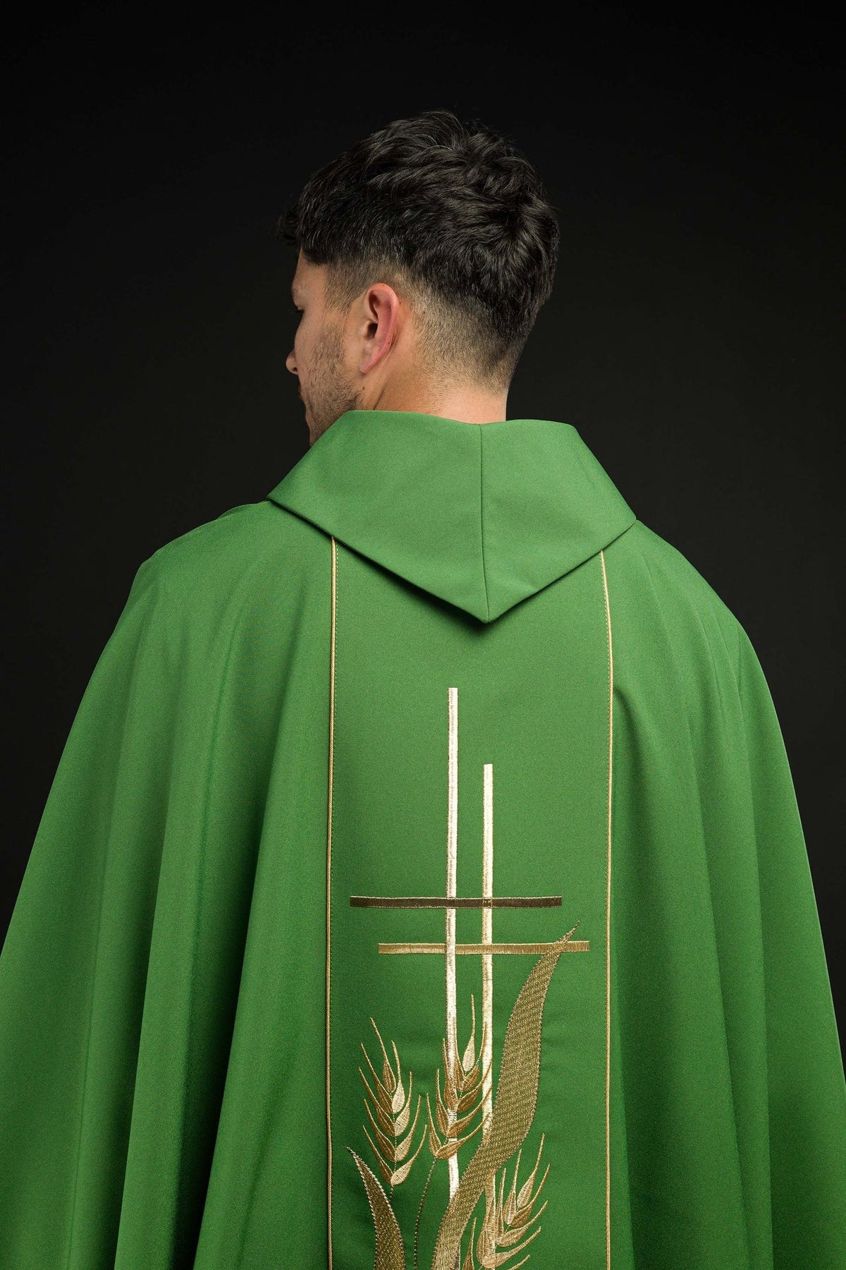 Ornat Liturgiczny Zielony z Haftem Krzyża i Kłosów - Elegancki - SZATYLITURGICZNE.PL