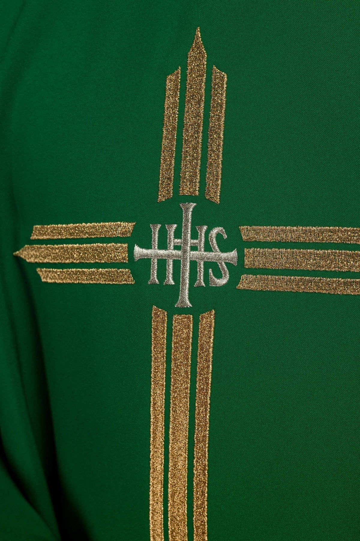 Ornat Liturgiczny Zielony z Haftowanym Krzyżem IHS - SZATYLITURGICZNE.PL