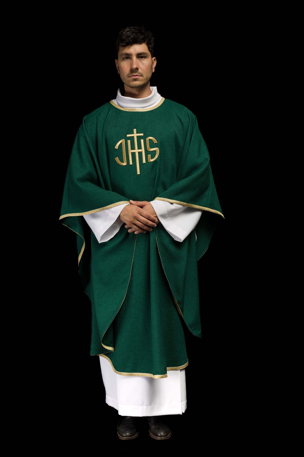 Ornat Liturgiczny Zielony ze Złotym Haftem IHS - Polski Produkt - SZATYLITURGICZNE.PL