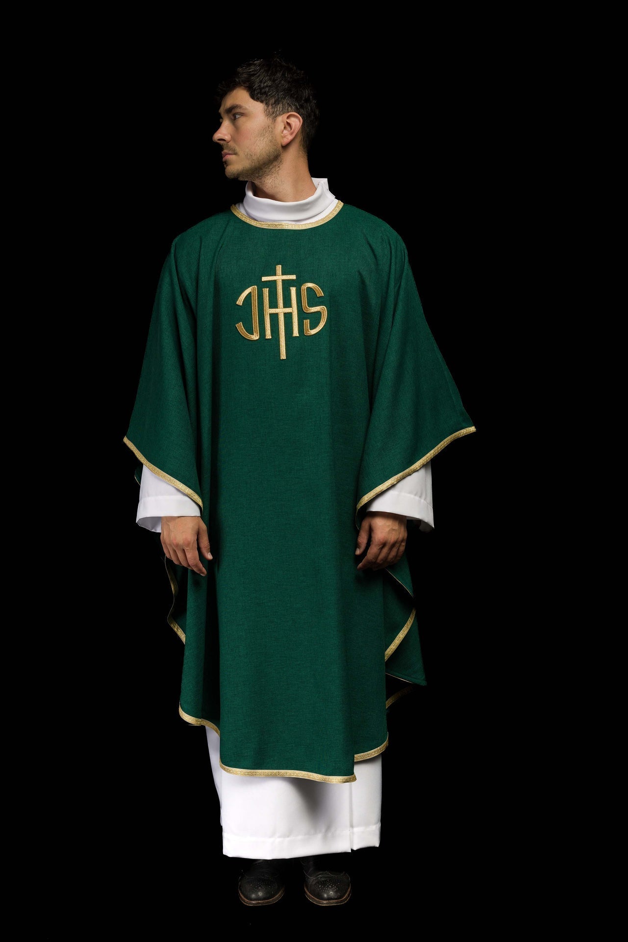 Ornat Liturgiczny Zielony ze Złotym Haftem IHS - Polski Produkt - SZATYLITURGICZNE.PL