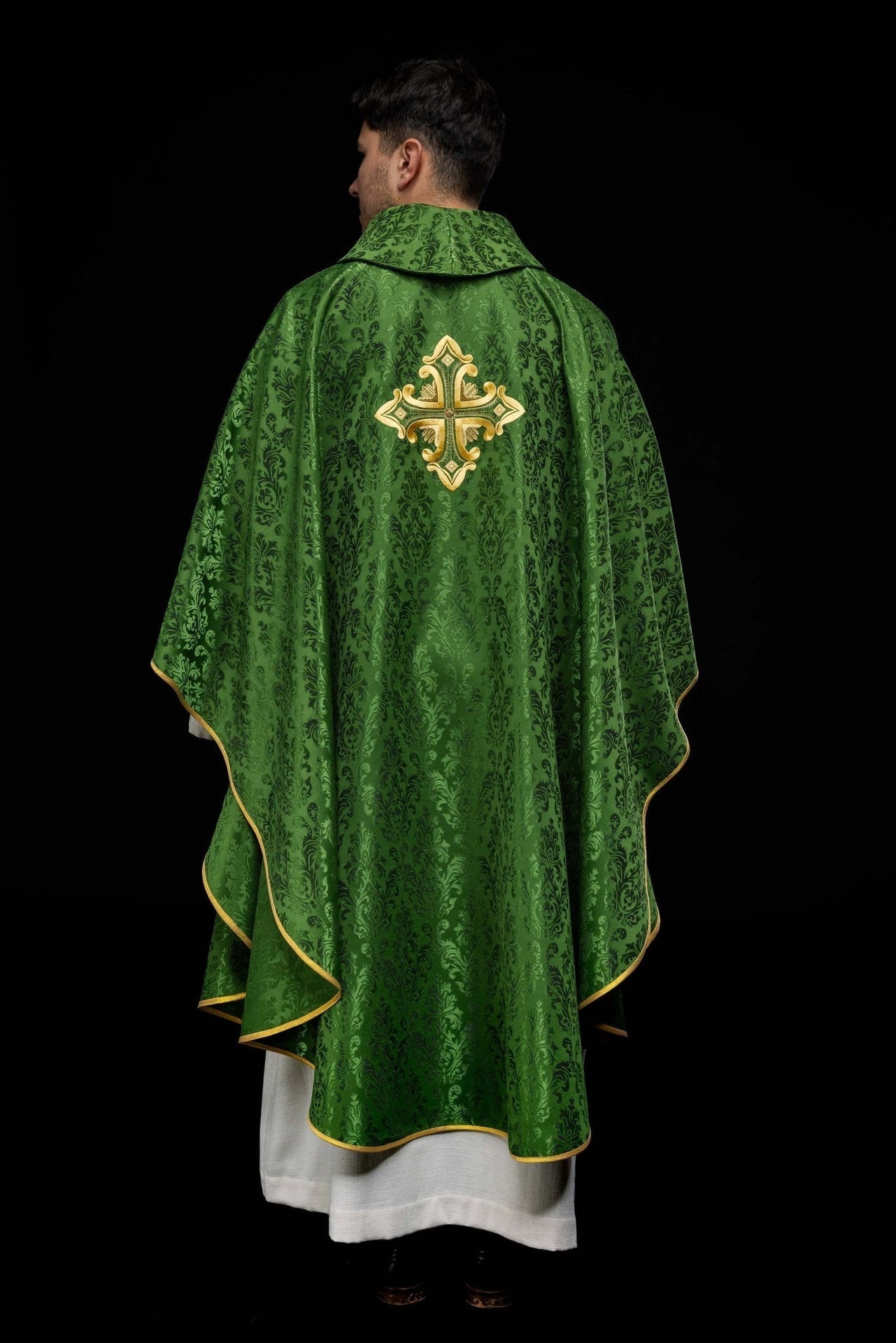 Ornat Liturgiczny Zielony ze Złotym Krzyżem i Stułą - SZATYLITURGICZNE.PL