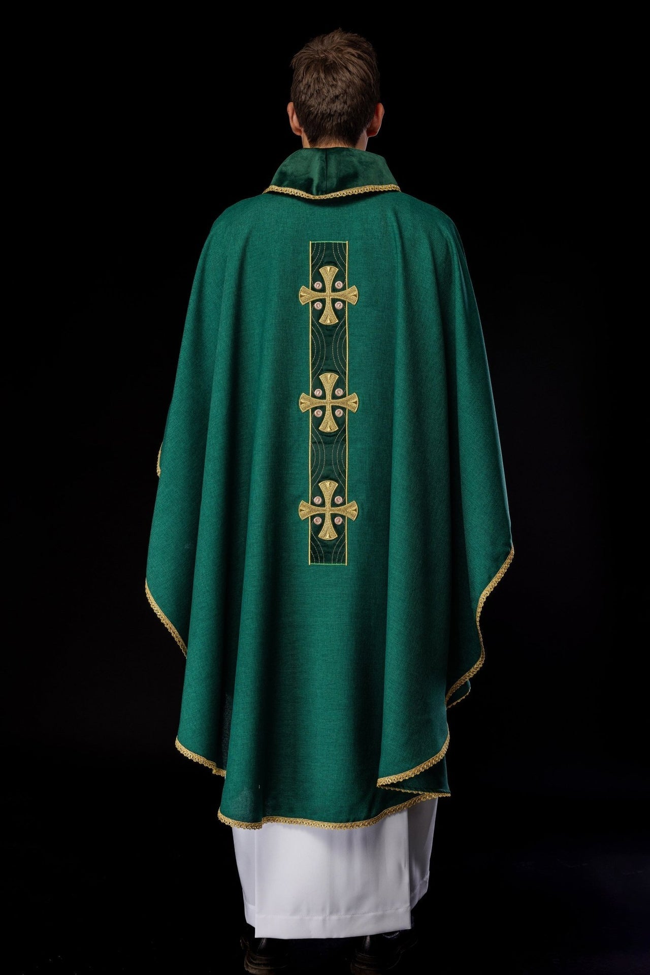 Ornat Liturgiczny Zielony ze Złotymi Krzyżami i Lamówką - SZATYLITURGICZNE.PL
