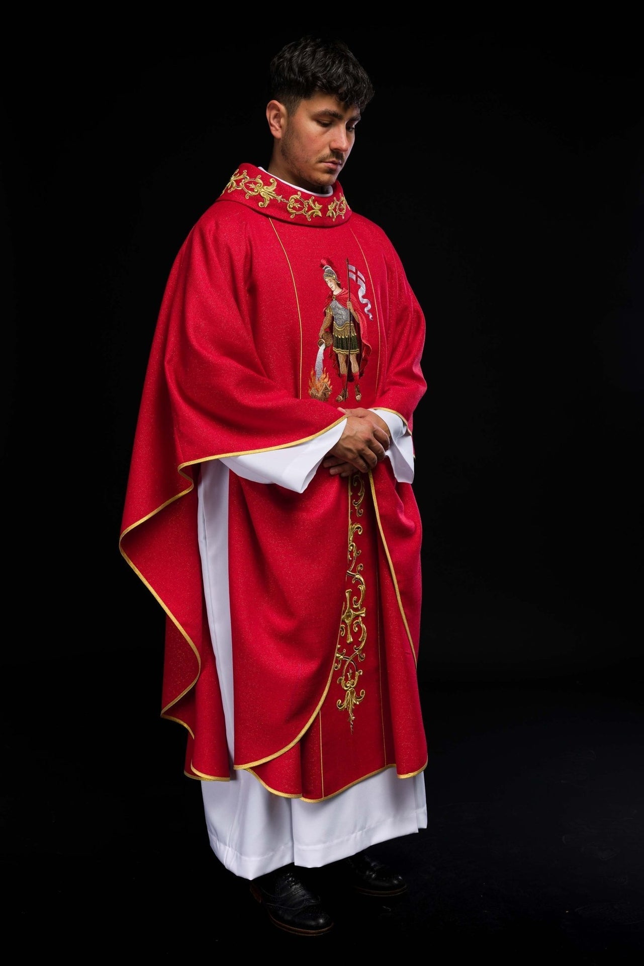 Ornat Liturgiczny Złoty Haftowany Św. Florian - Polski Producent - SZATYLITURGICZNE.PL