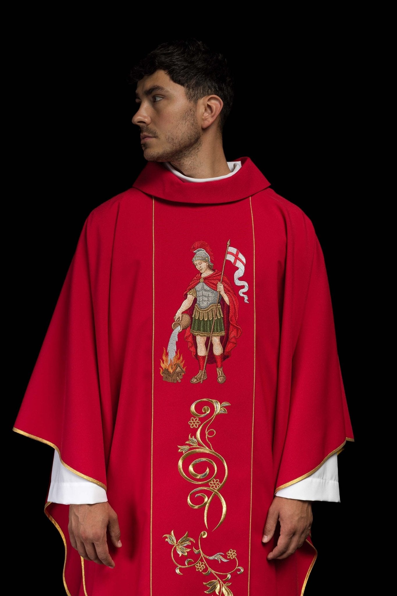 Ornat Liturgiczny Złoty ze Świętym Florianem - Polski Haft - SZATYLITURGICZNE.PL