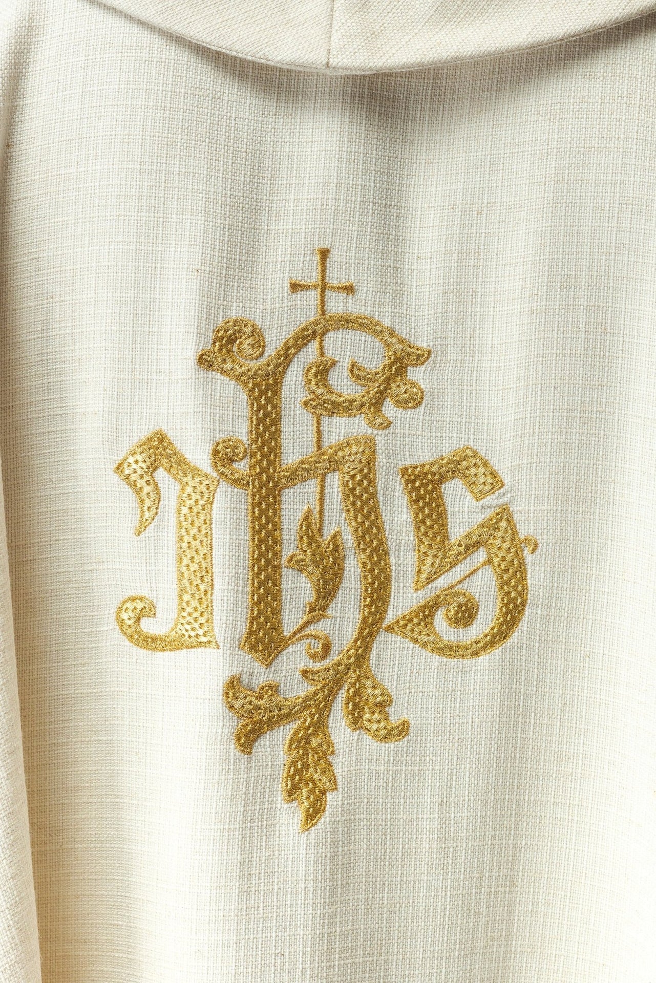 Ornat Liturgiczny Złoty ze Świętym Franciszkiem - Polski Haft - SZATYLITURGICZNE.PL